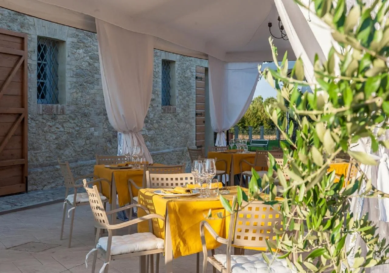 Restaurant/places to eat in Relais Paradiso Resort & Spa