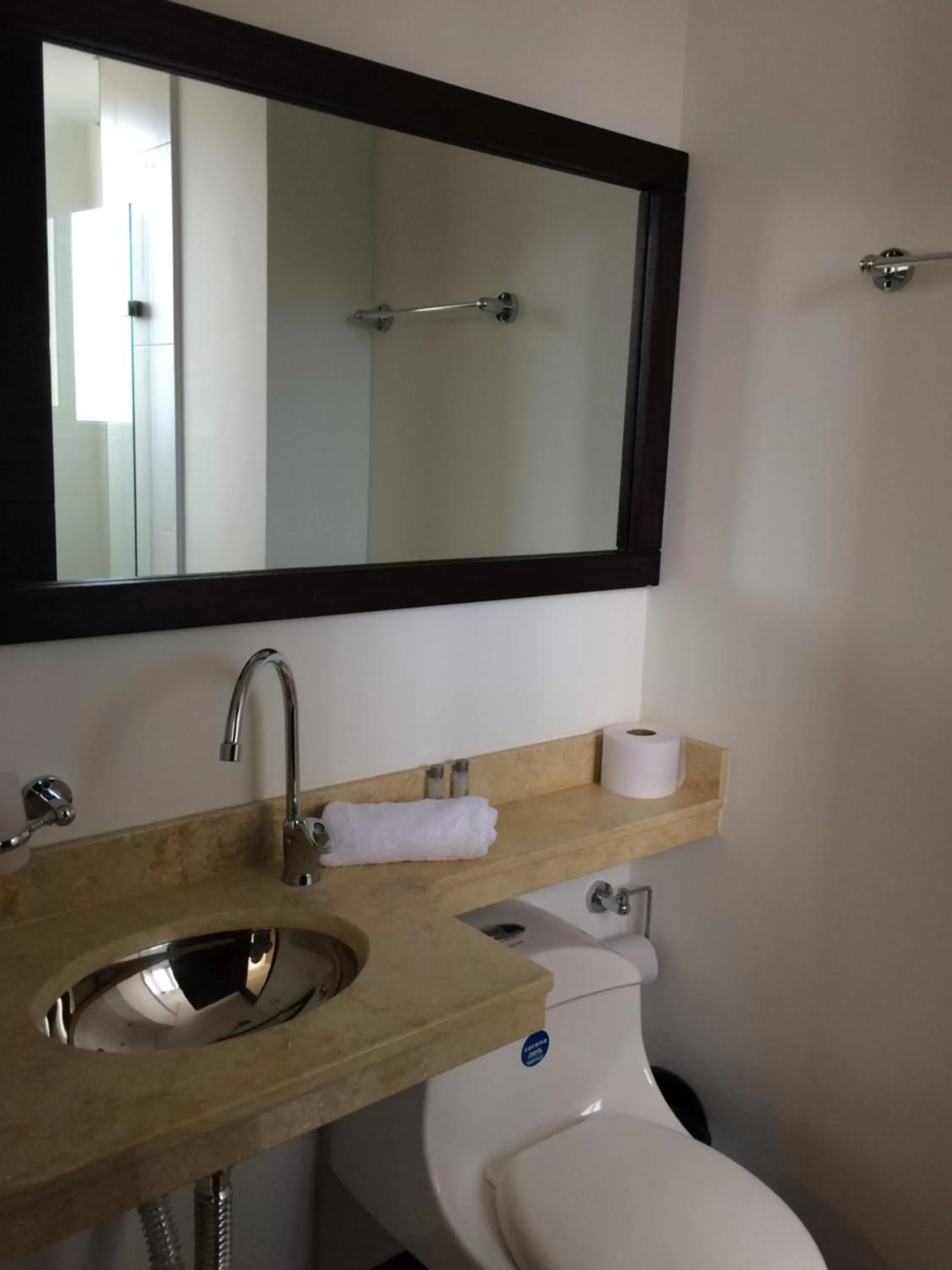 Bathroom in Hotel H53