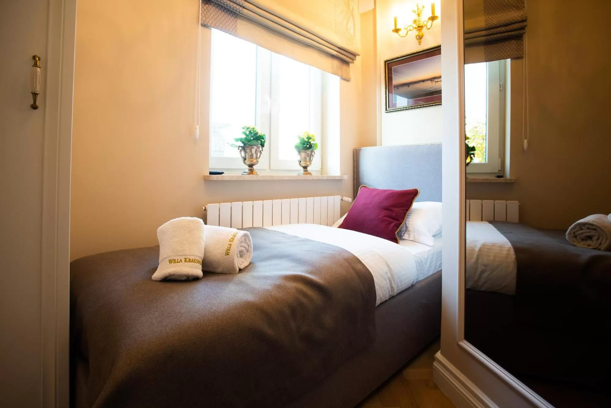 Photo of the whole room, Bed in Willa Krakowska