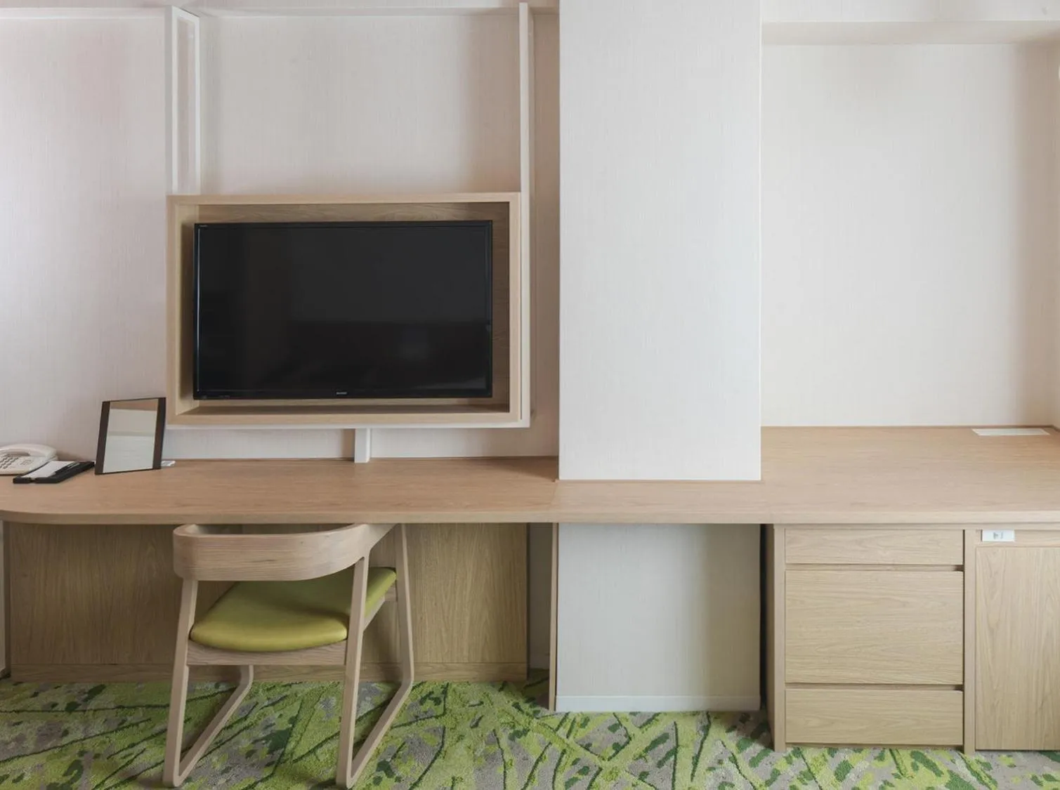 TV and multimedia in Vessel Hotel Kumamoto Airport