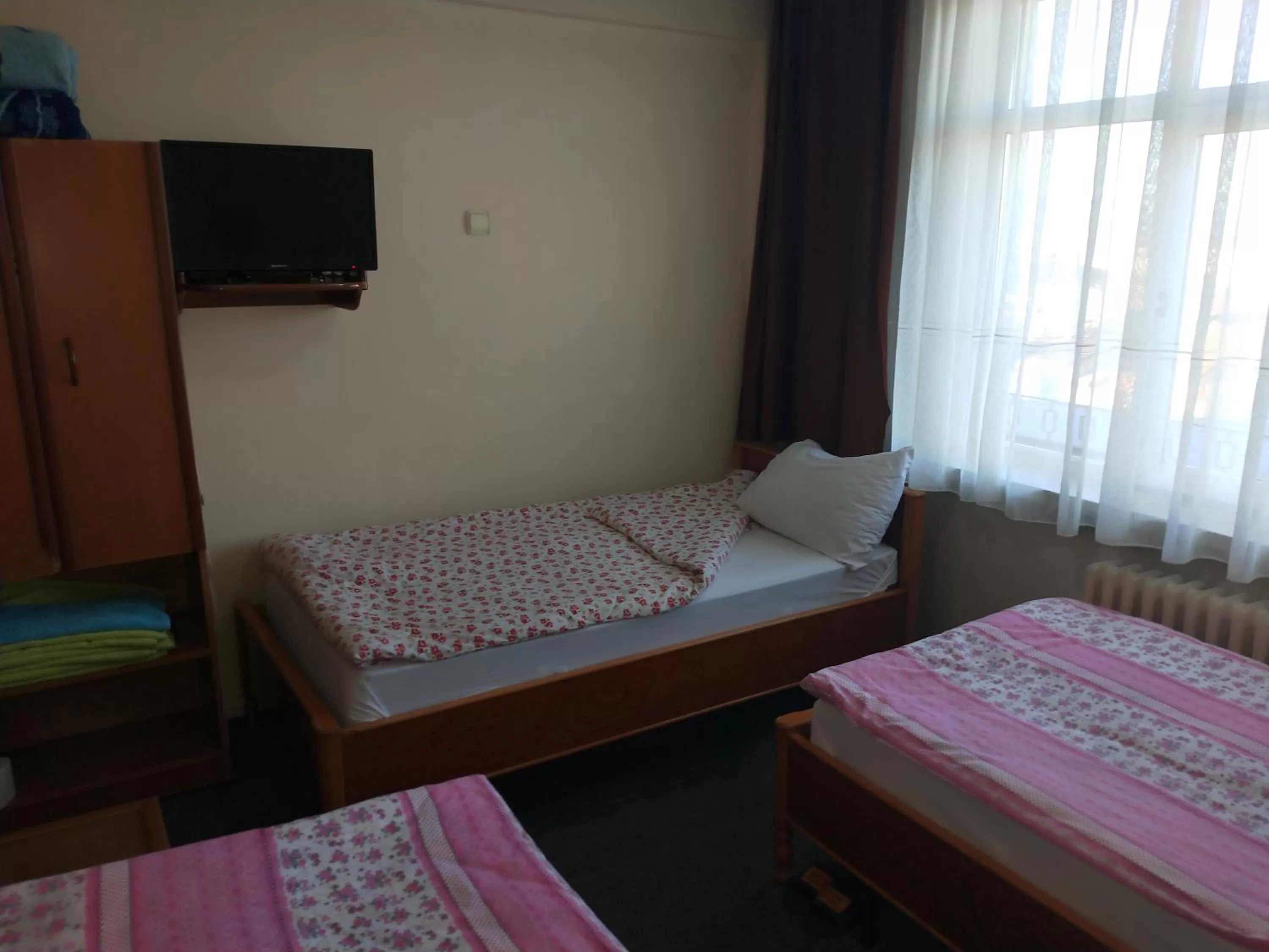 TV/Entertainment Center in OTEL ÇINAR