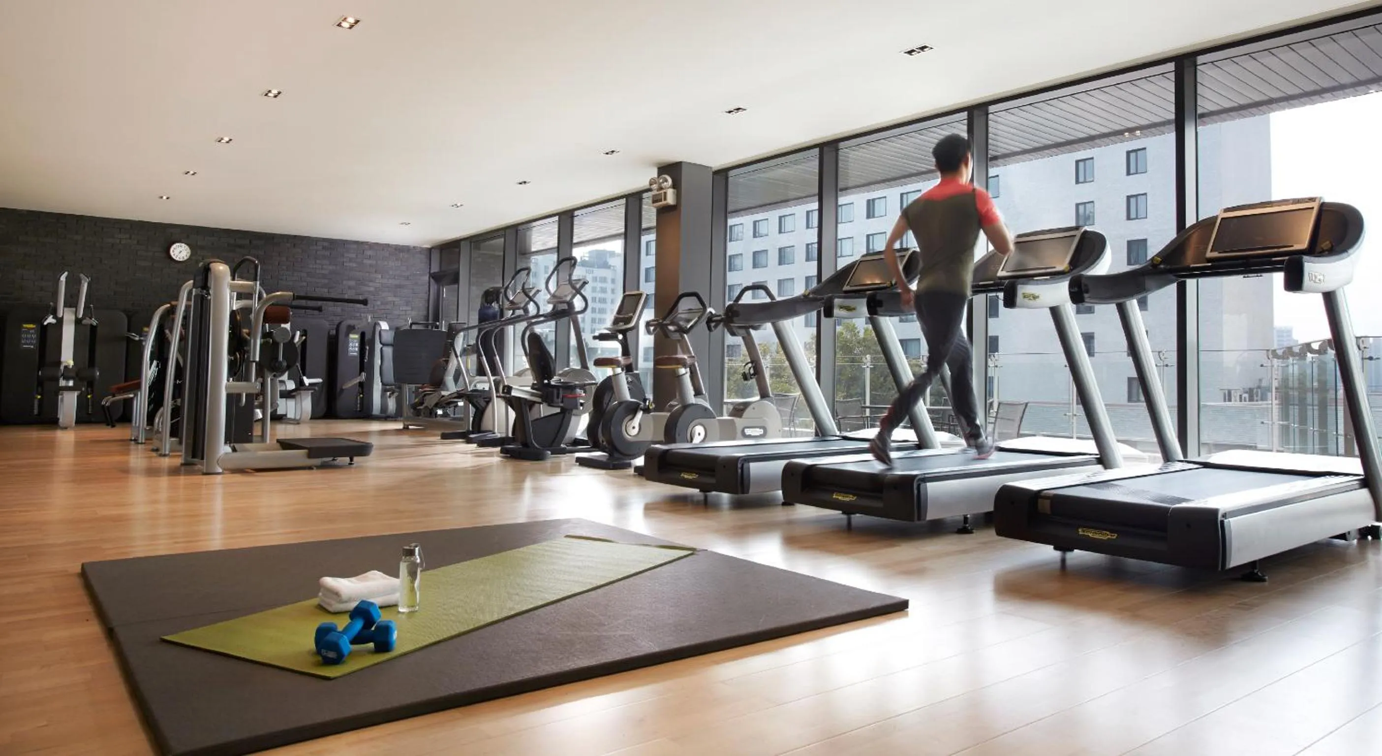 Fitness centre/facilities in Maison Glad Jeju
