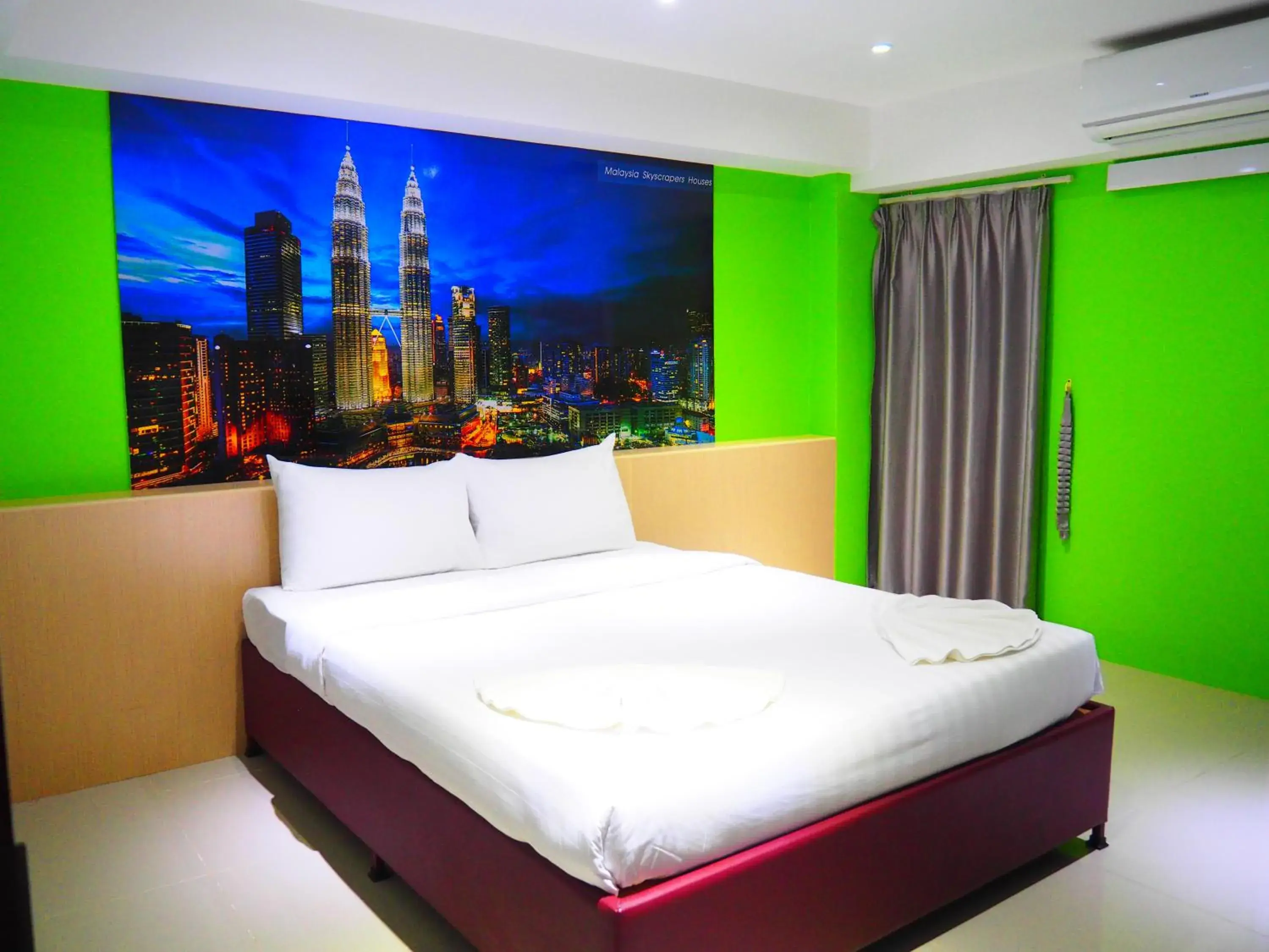 Double Room in Blue Orchids Hotel Double Room in Blue Orchids Hotel