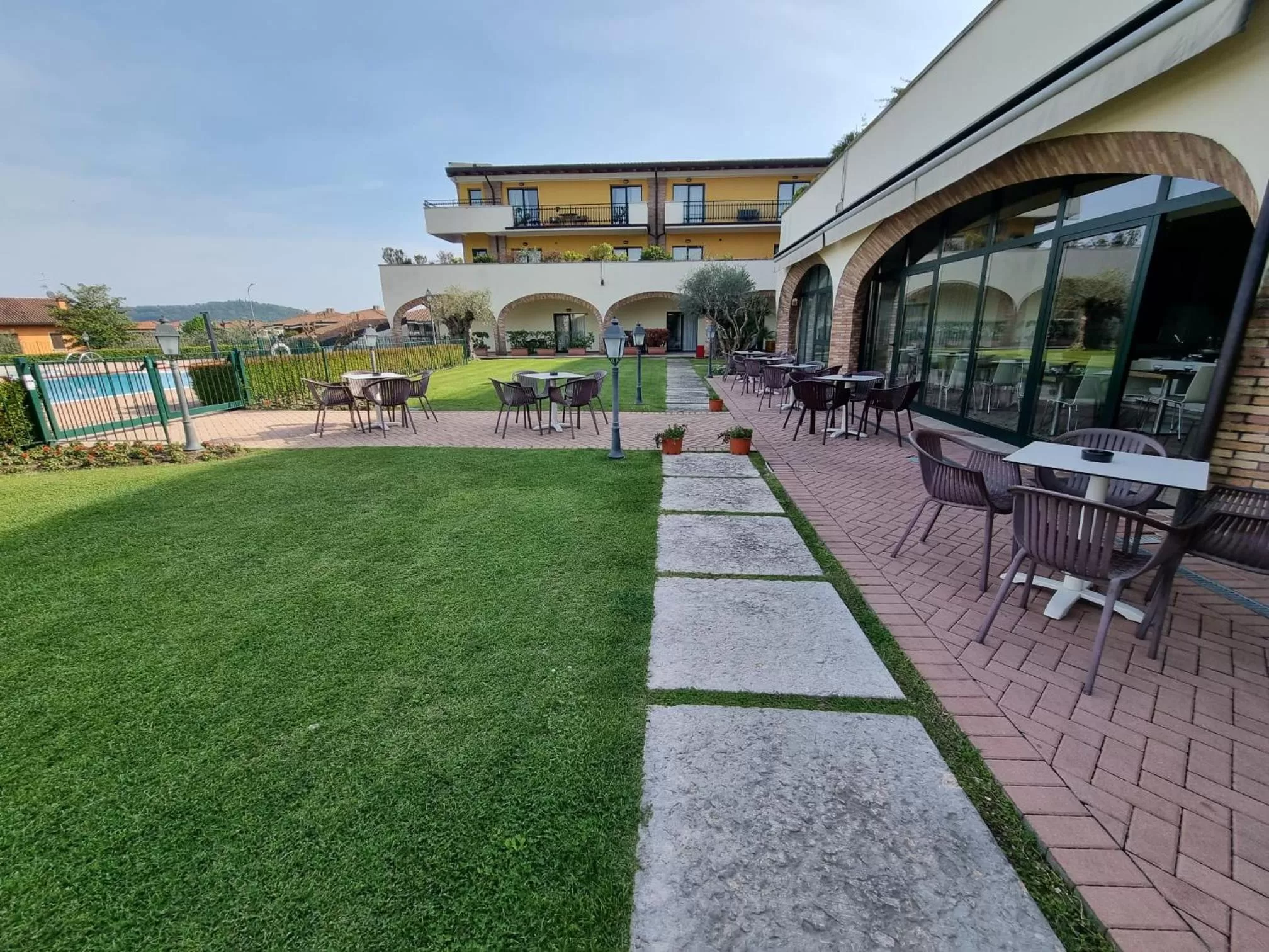 Property building in Le Terrazze sul Lago Hotel & Residence