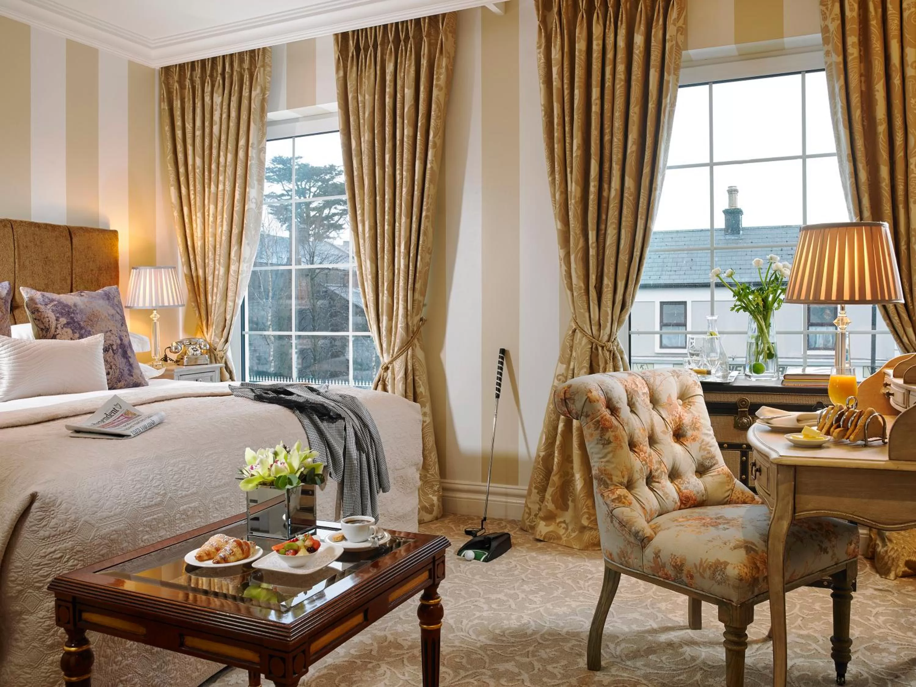 Bedroom, Bed in Killarney Royal Townhouse