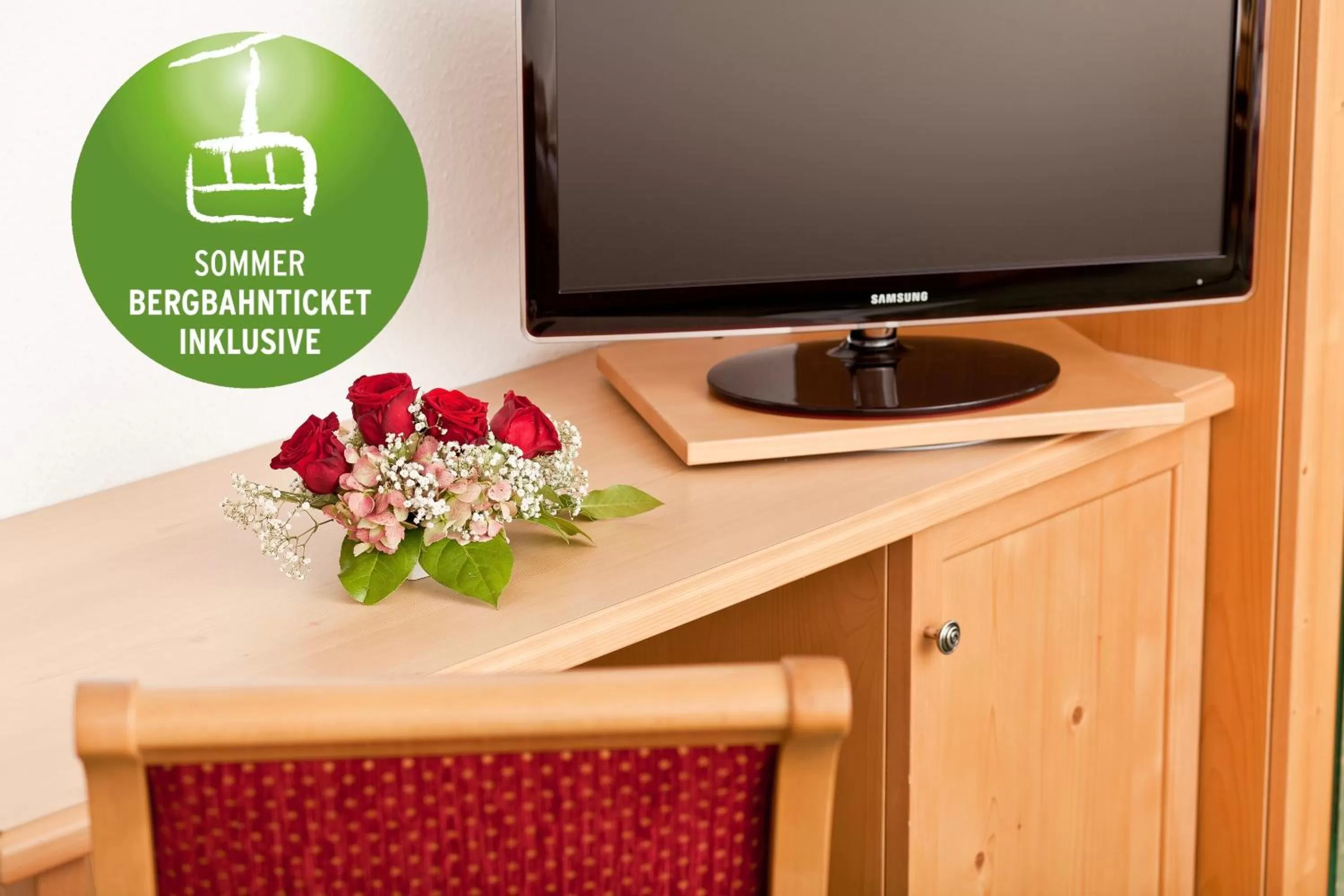 TV and multimedia, TV/Entertainment Center in Hotel Cafe Fuggerhof