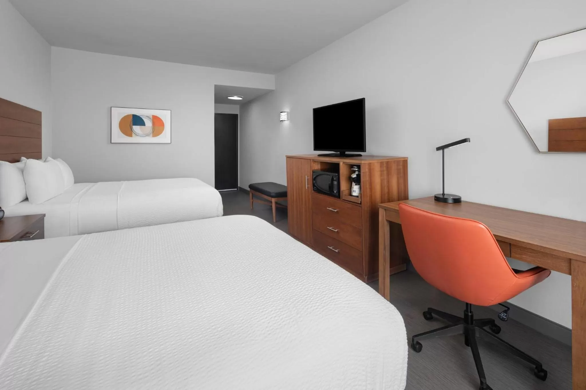 Photo of the whole room, Bed in Holiday Inn Express & Suites Midland South I-20 by IHG