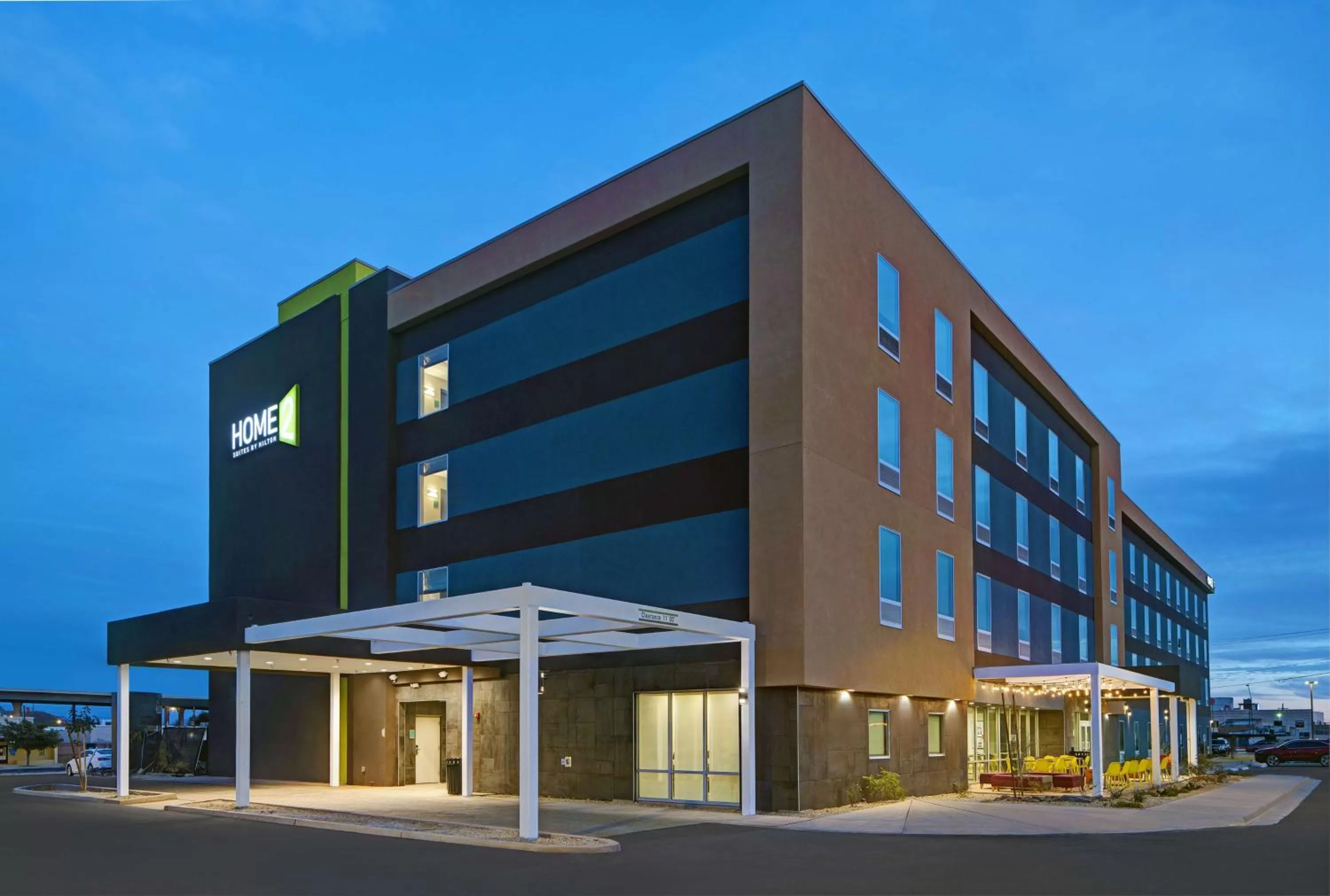 Property building in Home2 Suites By Hilton Yuma Pivot Point