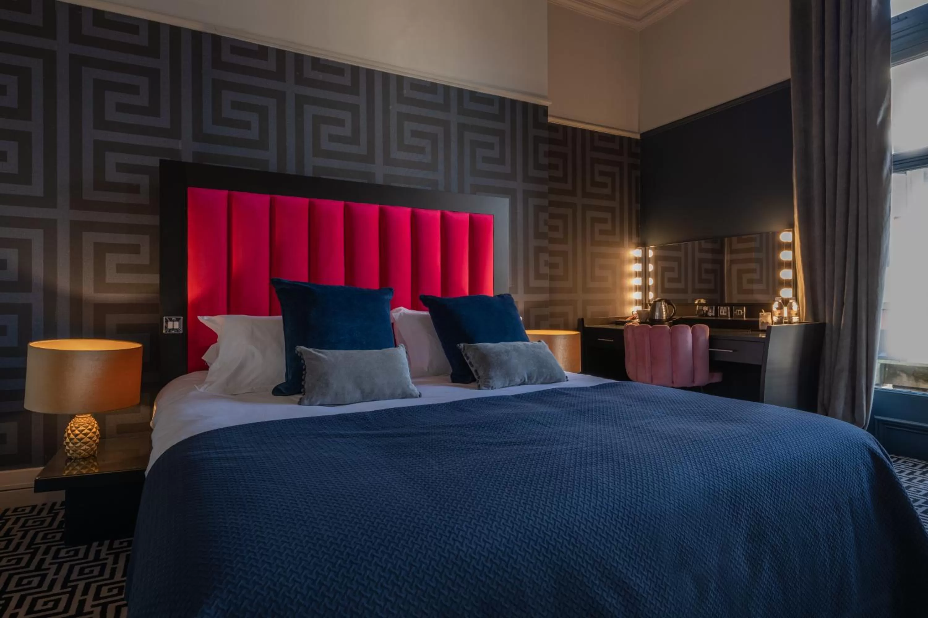 Bed in 62 Castle Street Hotel