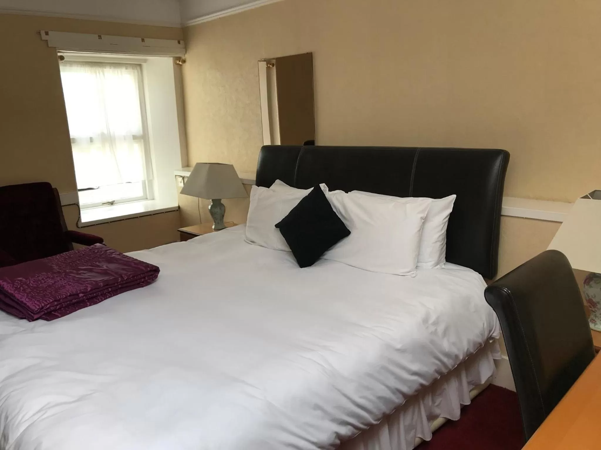 Bedroom, Bed in The Old Coach House