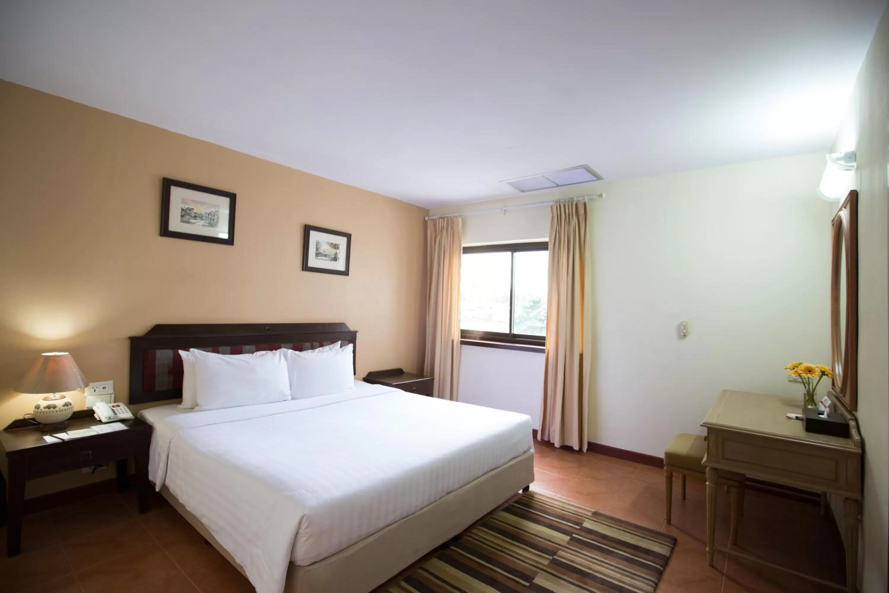 Bedroom in Night Bazaar Place