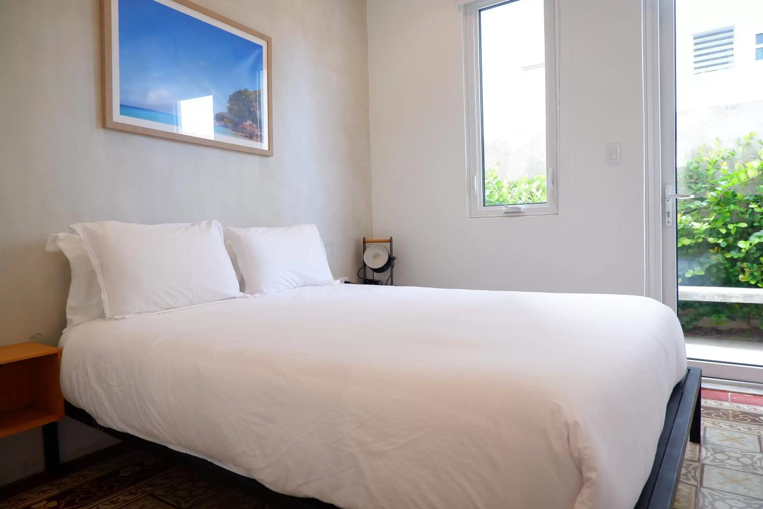 Mare 21 Single Queen Room - single occupancy in Stay at Mare Mare 21 Single Queen Room - single occupancy in Stay at Mare