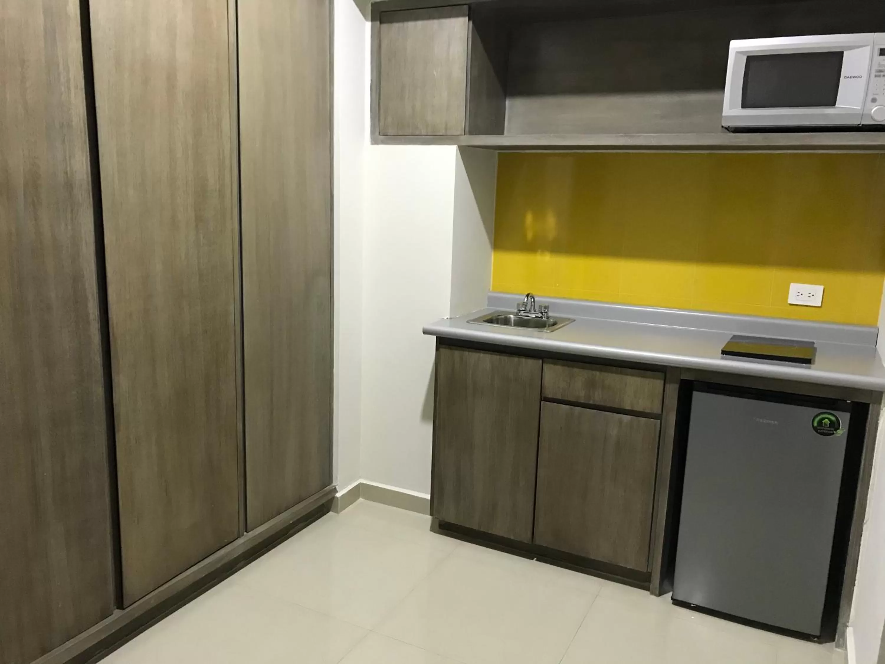 Kitchen or kitchenette in InHouse Hotel Culiacán