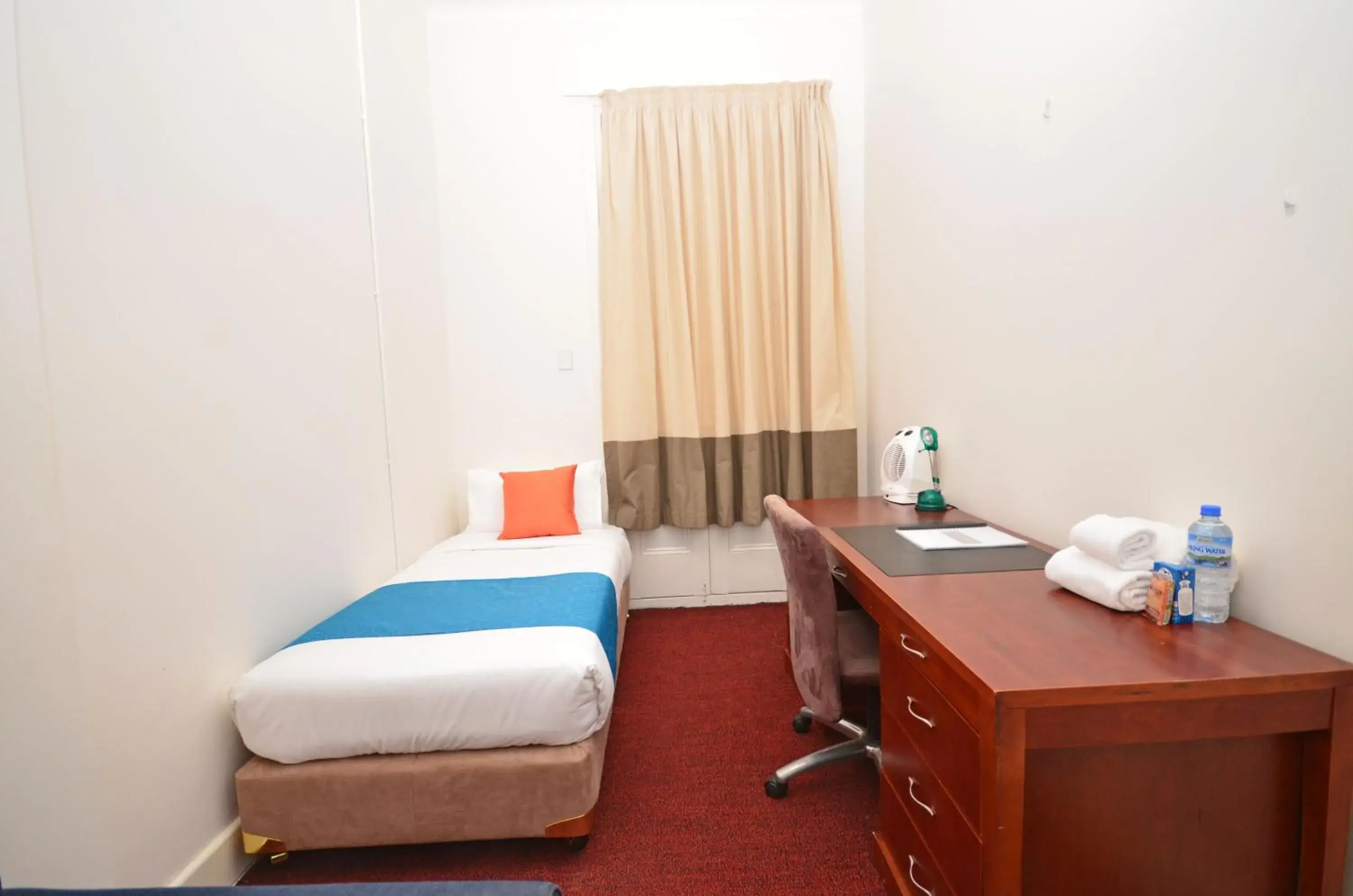 Single Room with Shared Shower and Toilet - single occupancy in The Hallows Accommodation Single Room with Shared Shower and Toilet - single occupancy in The Hallows Accommodation