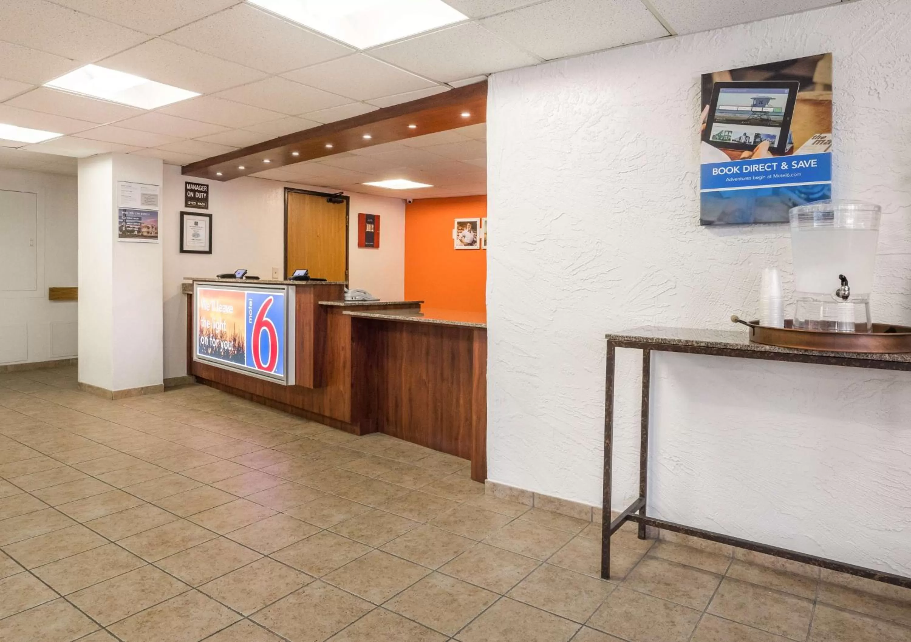 Lobby or reception in Motel 6-Prospect Heights, IL