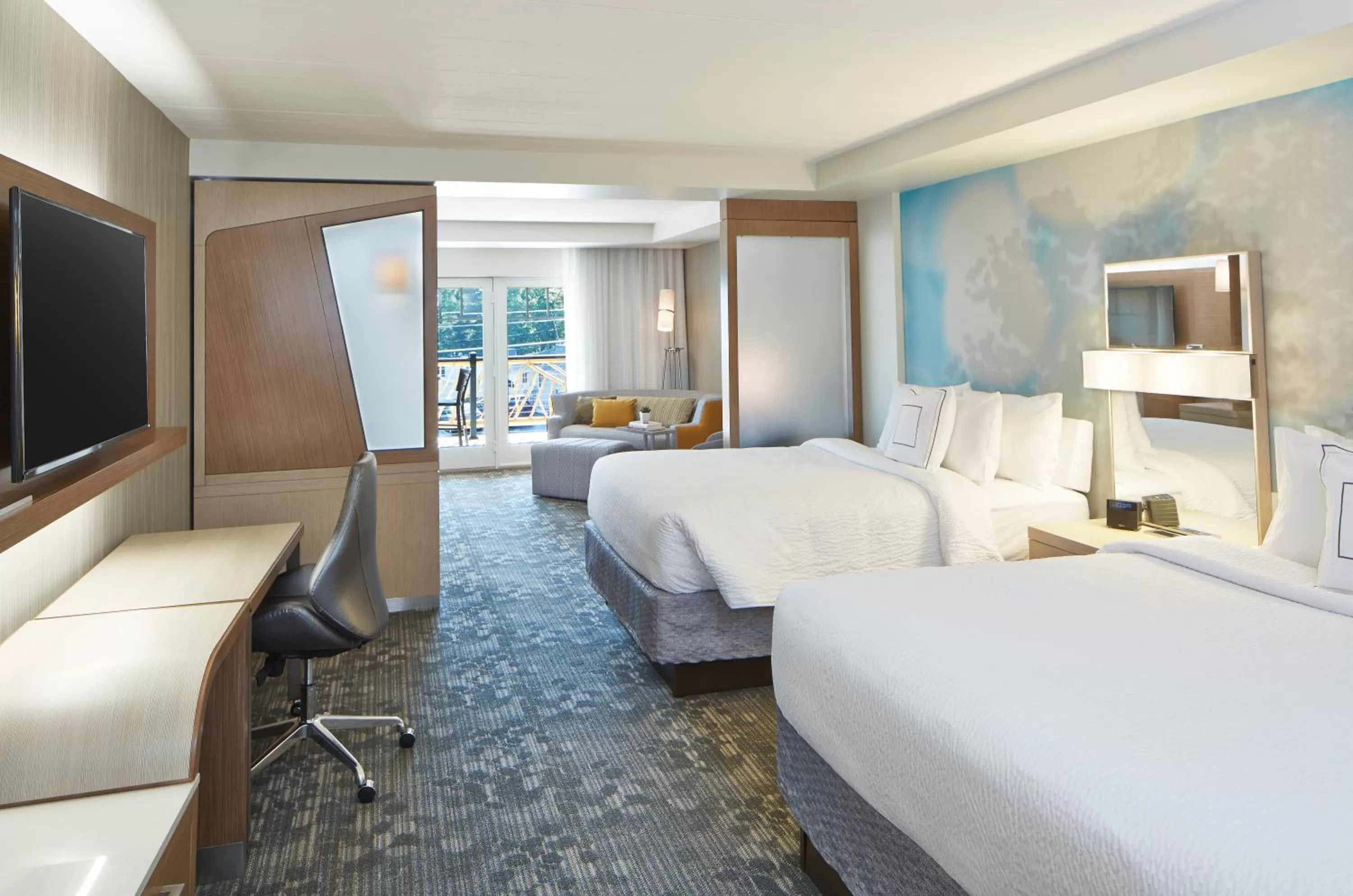 Photo of the whole room, Bed in Courtyard by Marriott Lake George