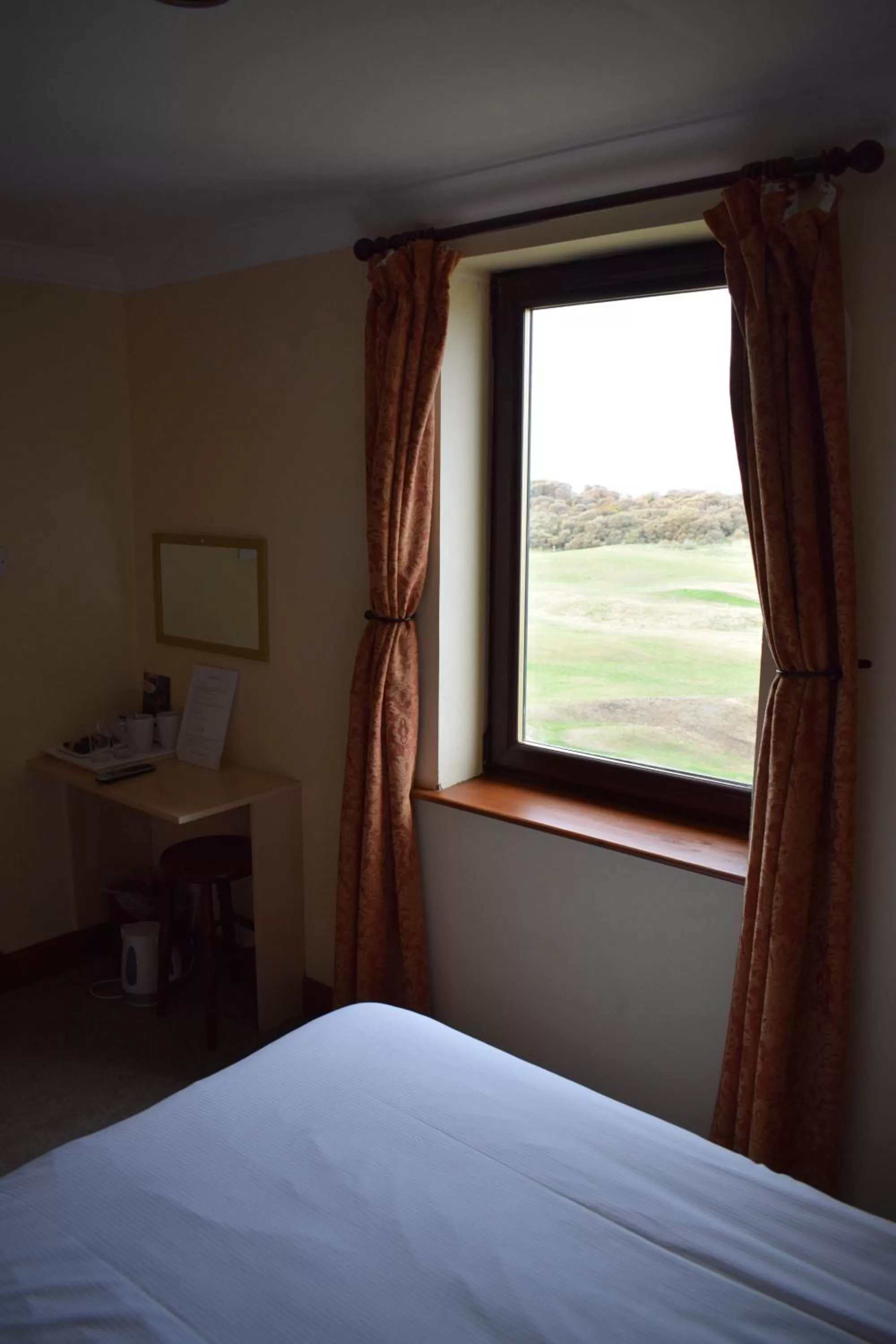 Bed in GOLF View Hotel & Macintosh Restaurant