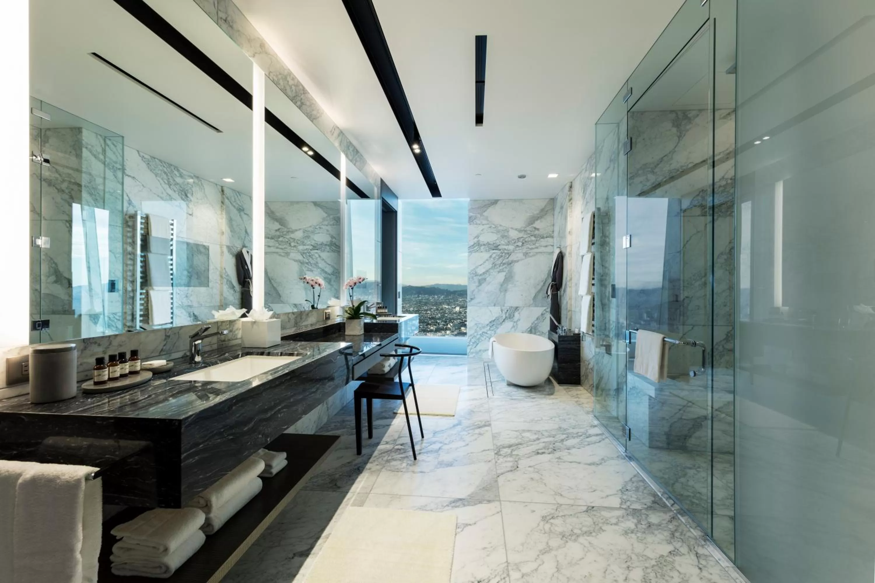 Photo of the whole room in InterContinental - Los Angeles Downtown by IHG