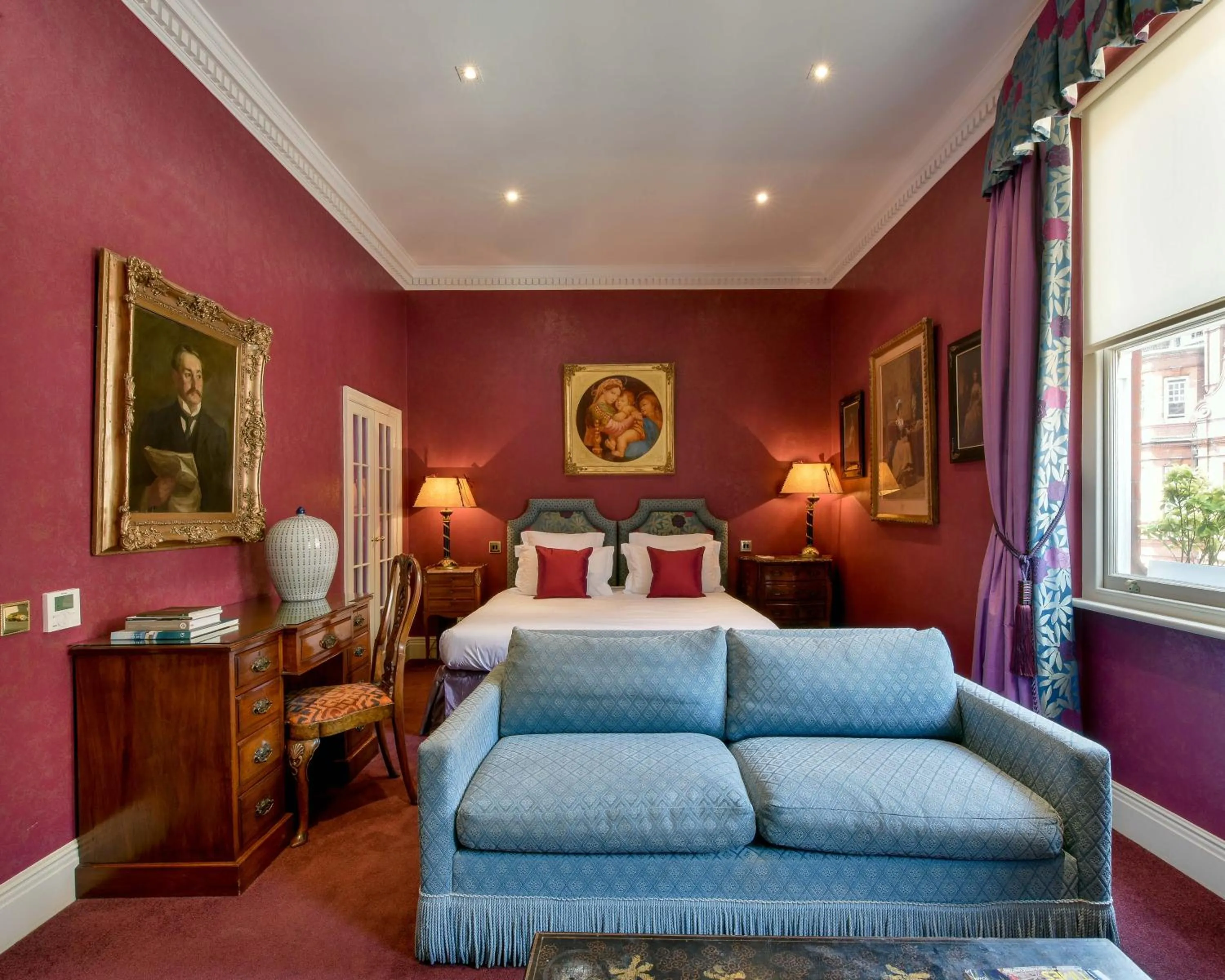 Bedroom, Bed in San Domenico House