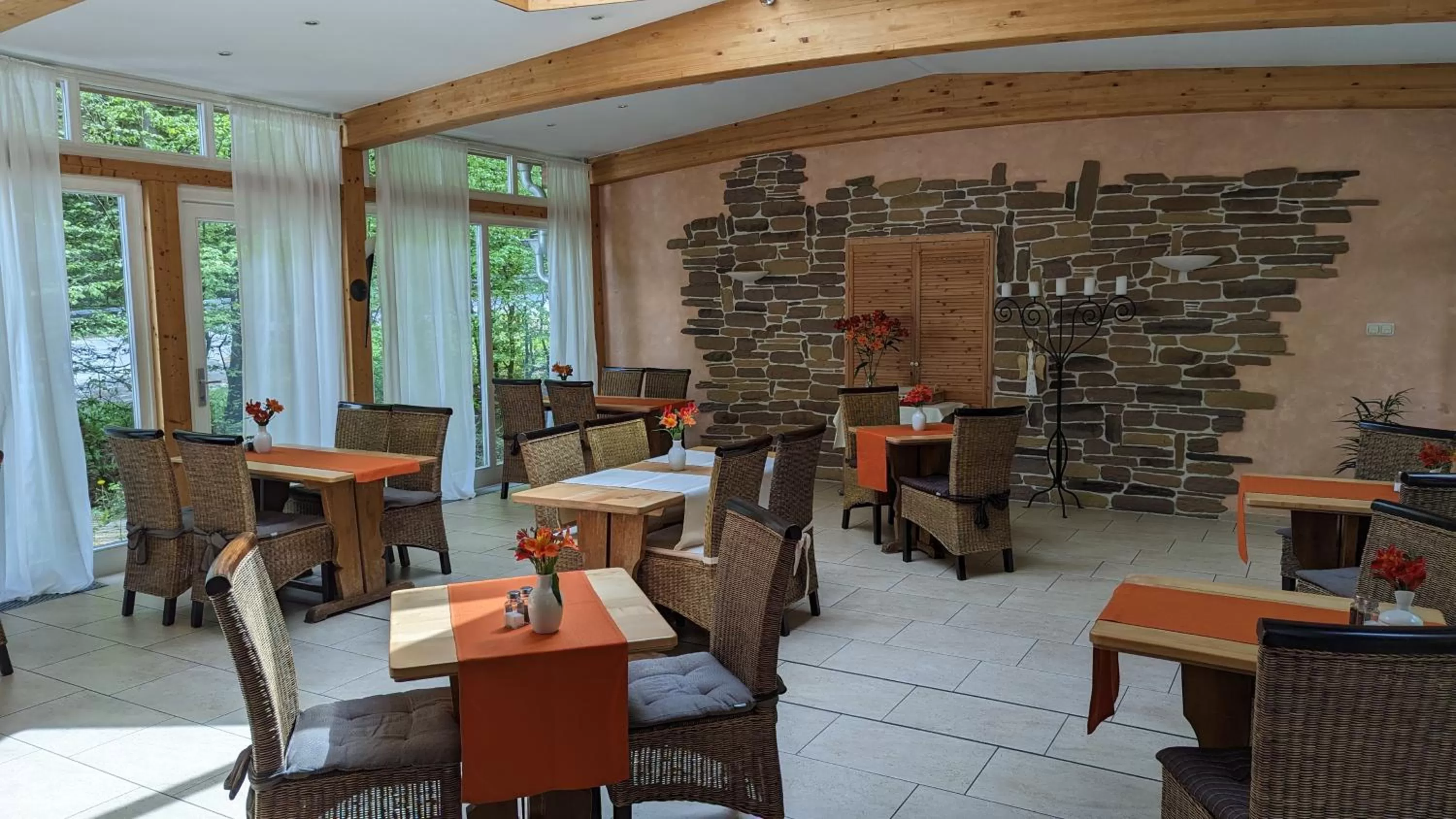 Banquet/Function facilities, Restaurant/Places to Eat in Naturhotel Forsthaus