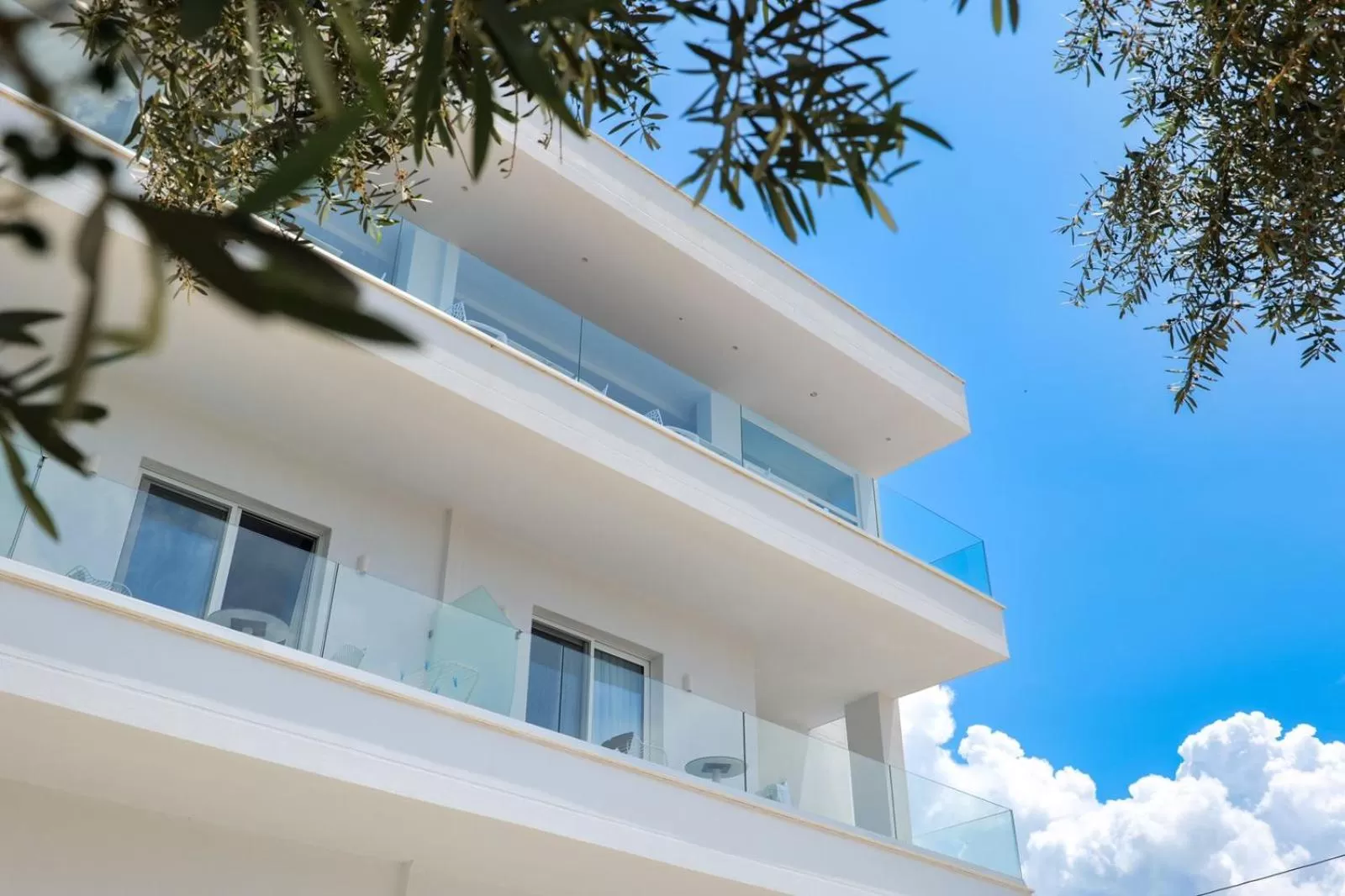 Property Building in Otto Hotel