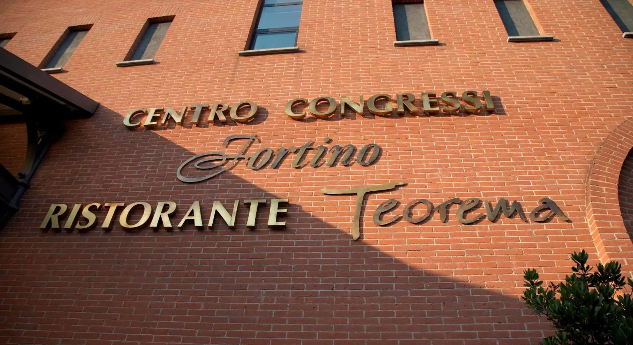 Facade/entrance in Pacific Hotel Fortino
