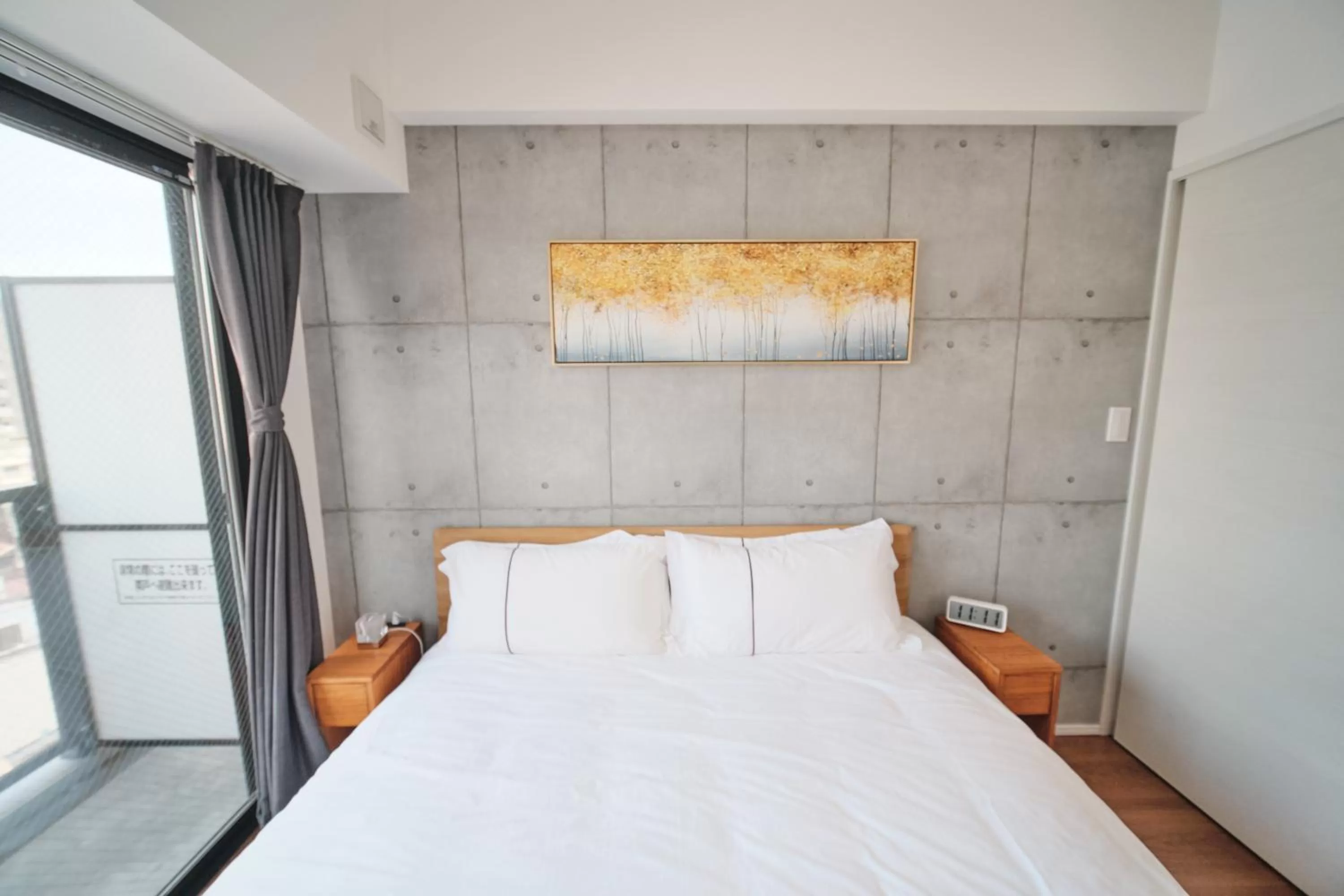 Bedroom, Bed in Yoshitsuki kaku - Yoshitsuki Apart Hotel