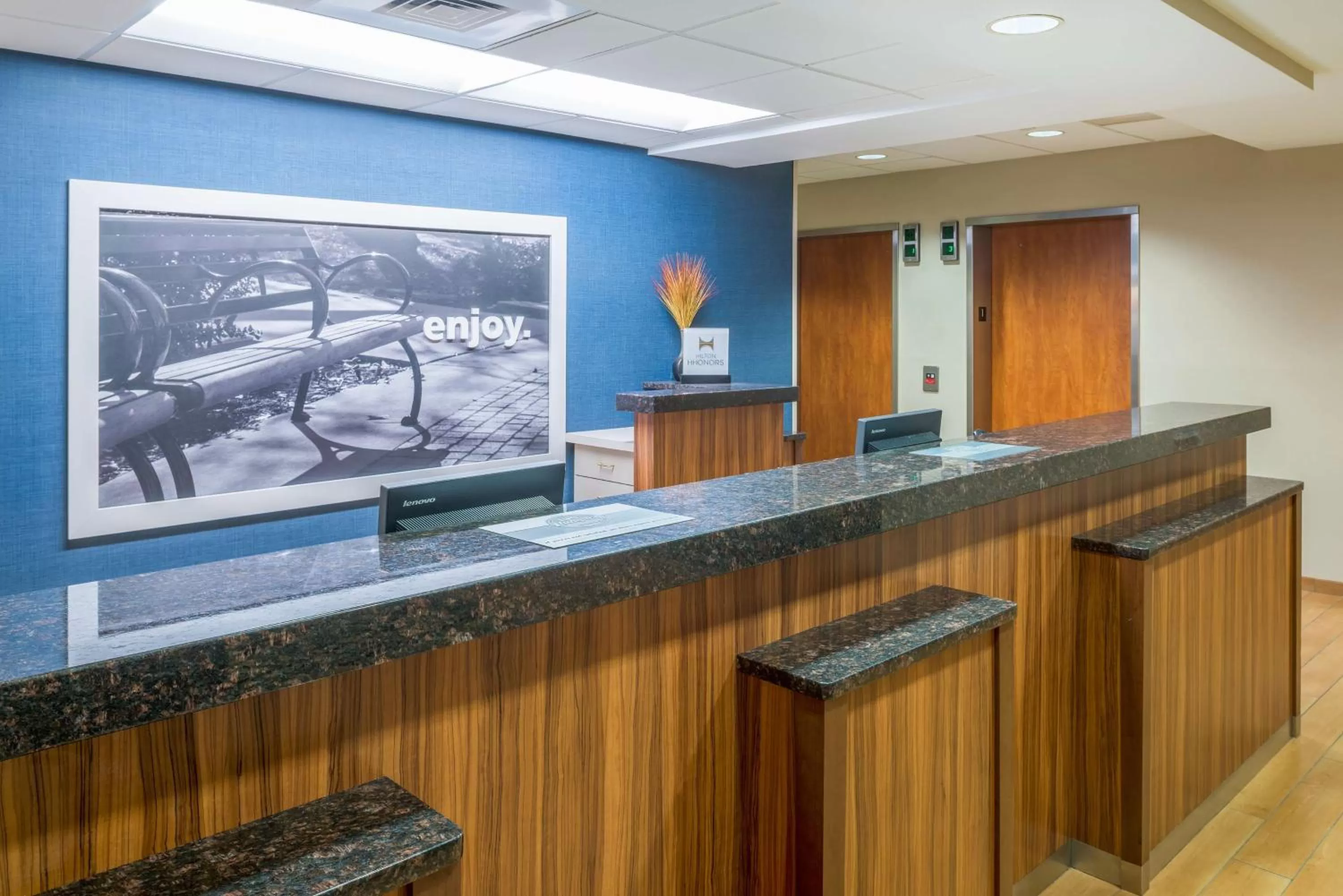 Lobby or reception in Hampton Inn Columbia