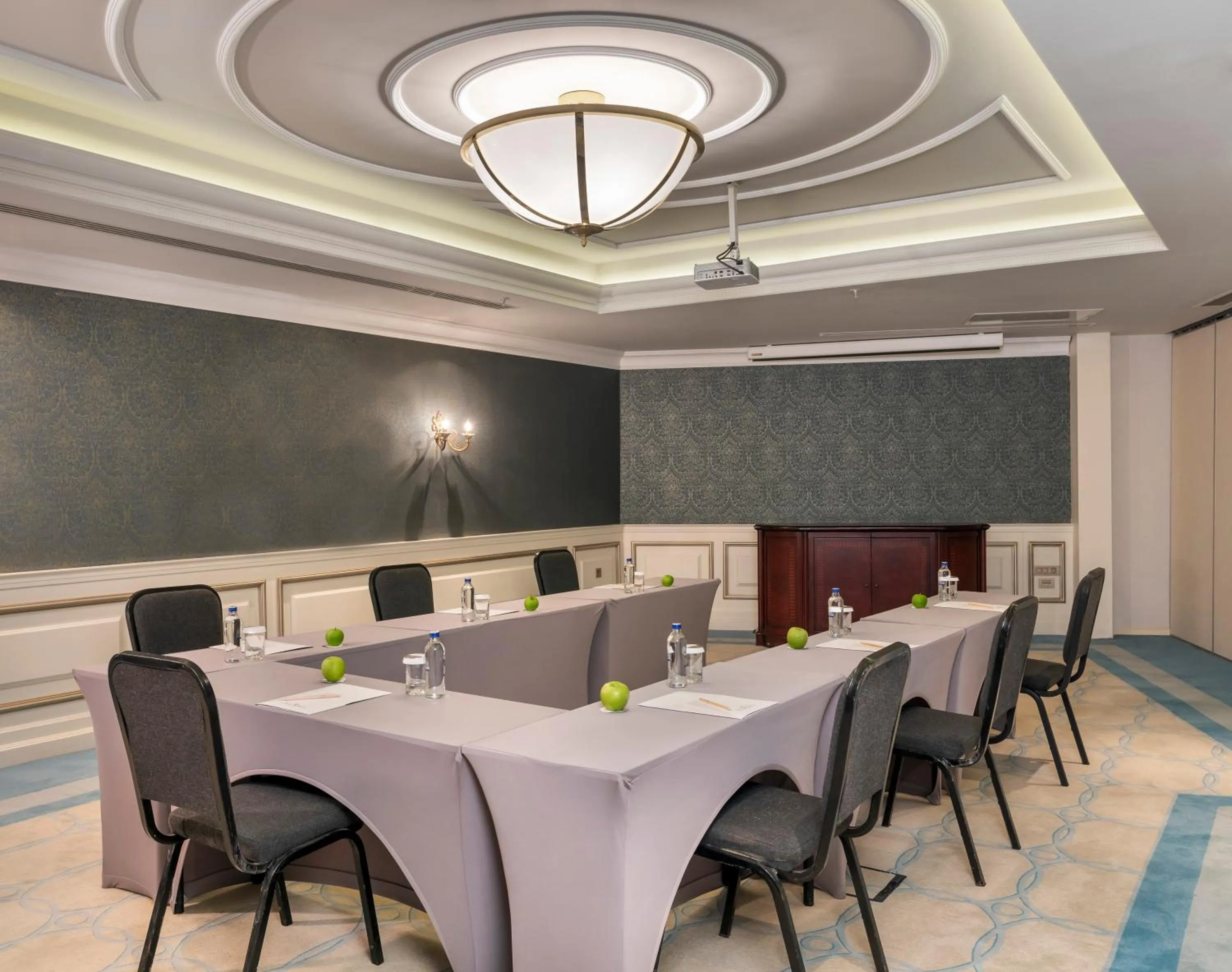 Meeting/conference room in Rixos Pera Istanbul