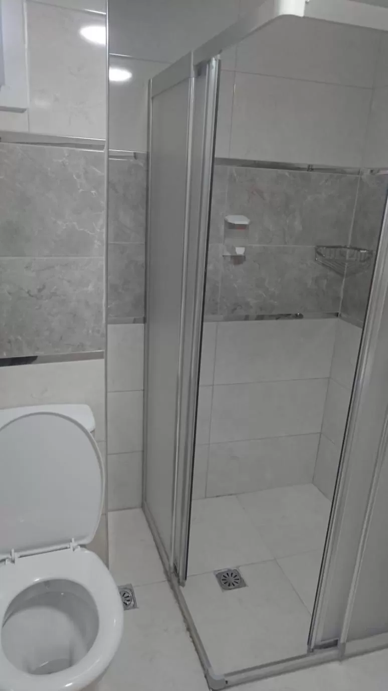 Bathroom in Ali's Pension