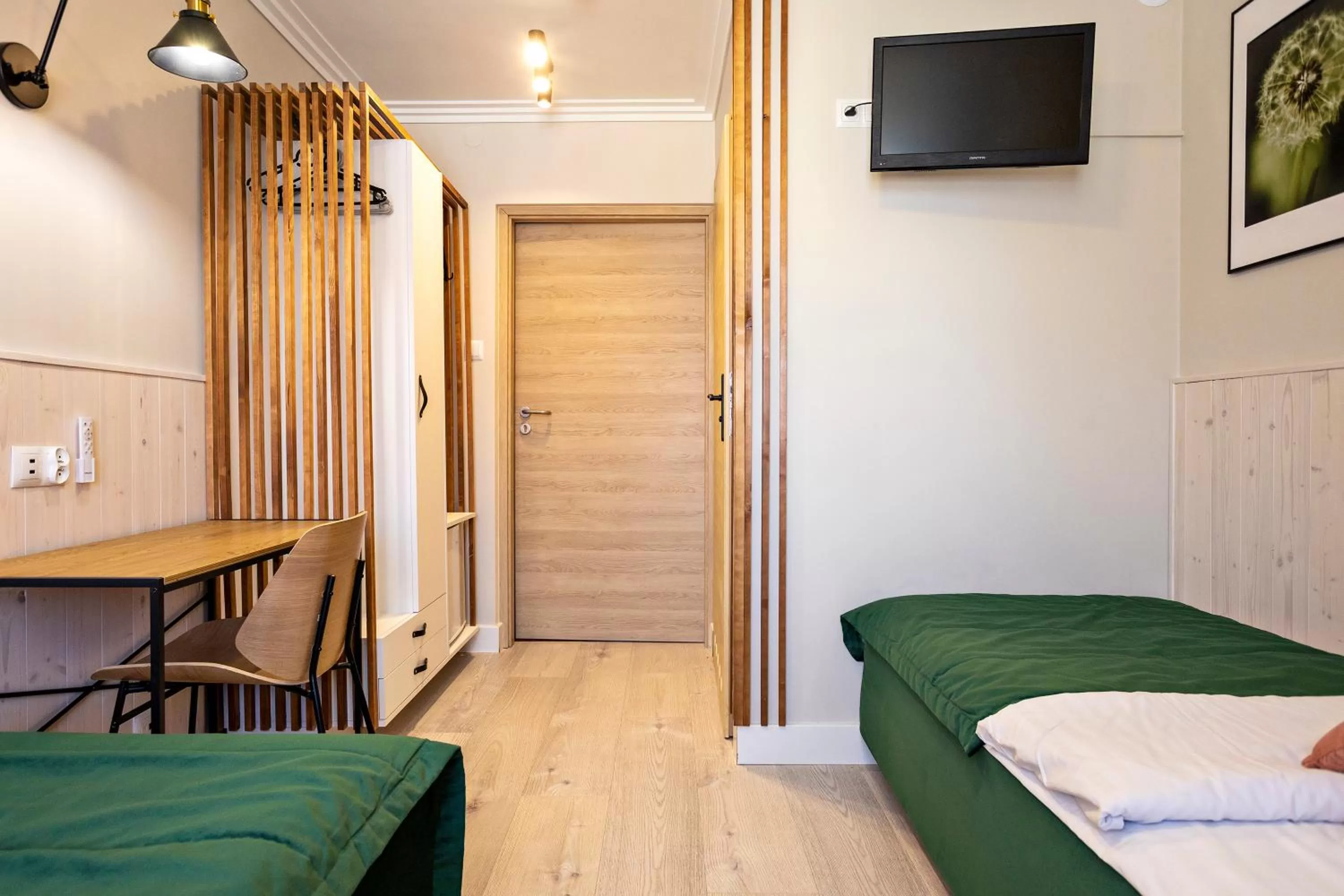 Photo of the whole room, Bed in Szuflada