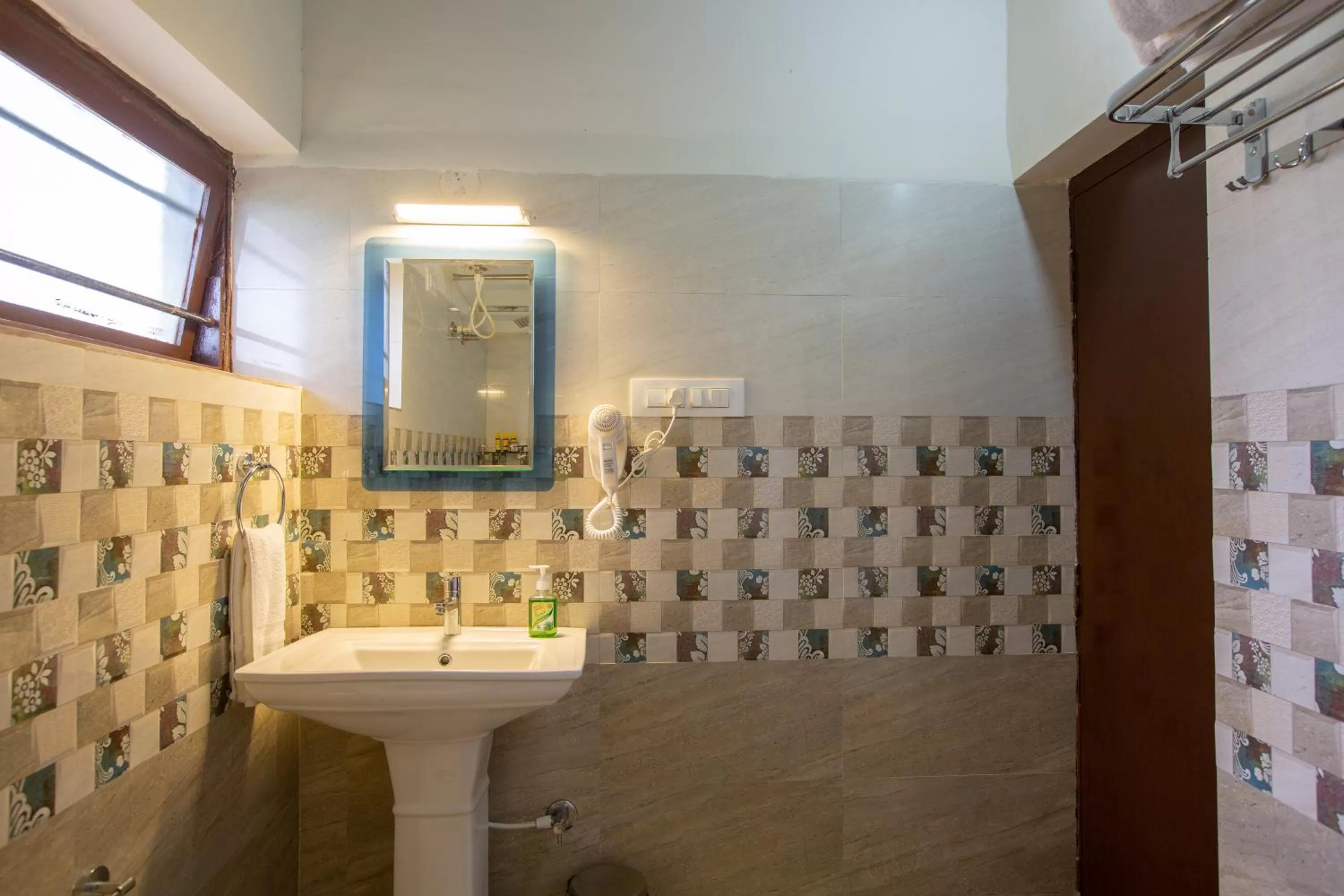 Bathroom in KSTDC Hotel Mayura Velapuri Belur