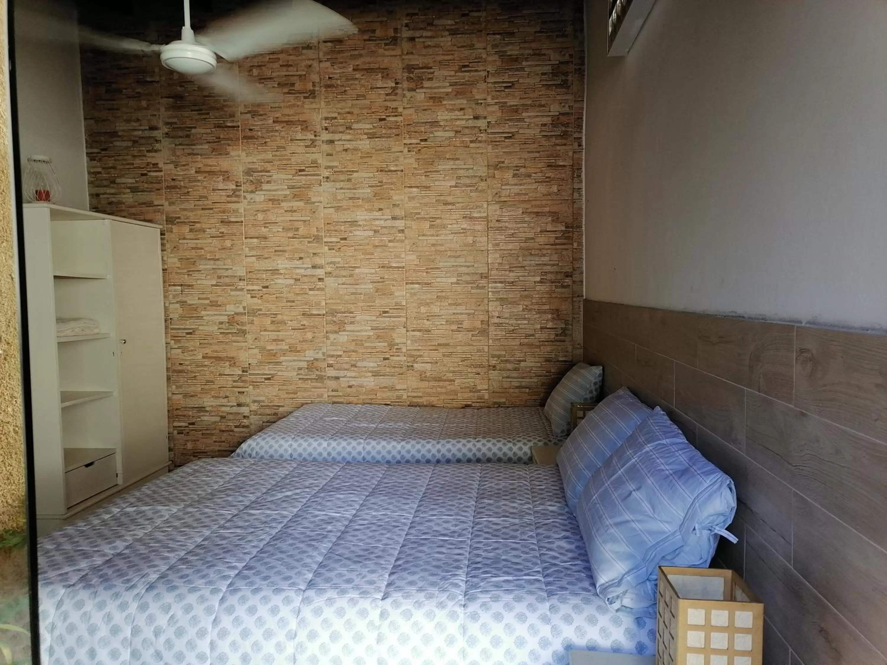 Photo of the whole room, Bed in Granados B&B