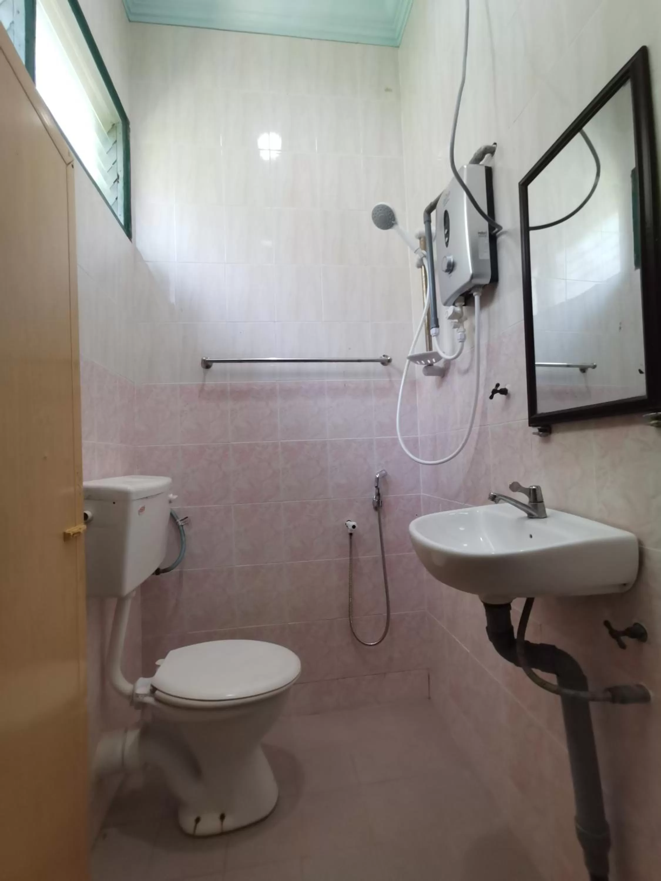 Shower in RVH Kuala Terengganu