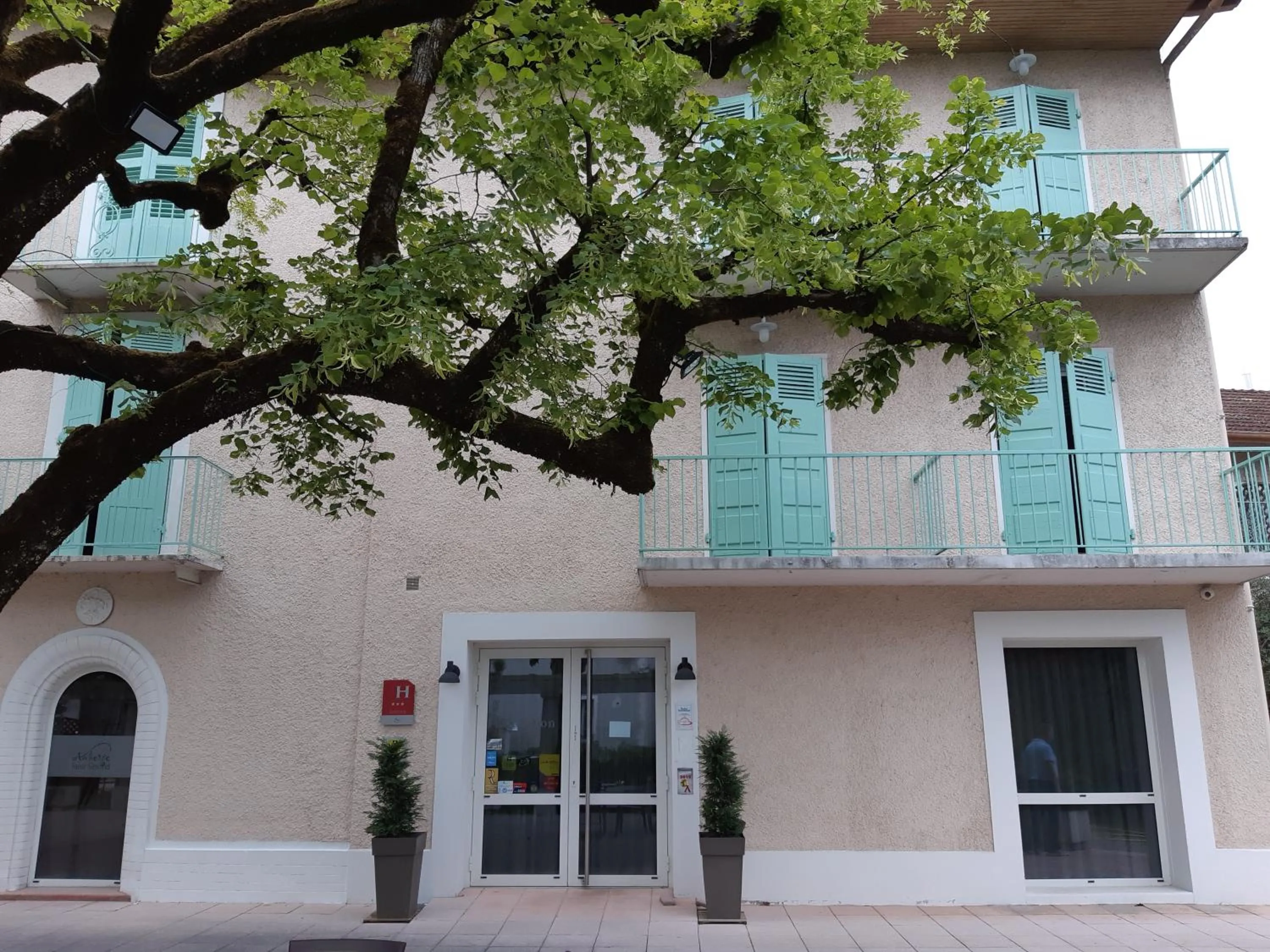 Property building in Logis Auberge Saint Simond