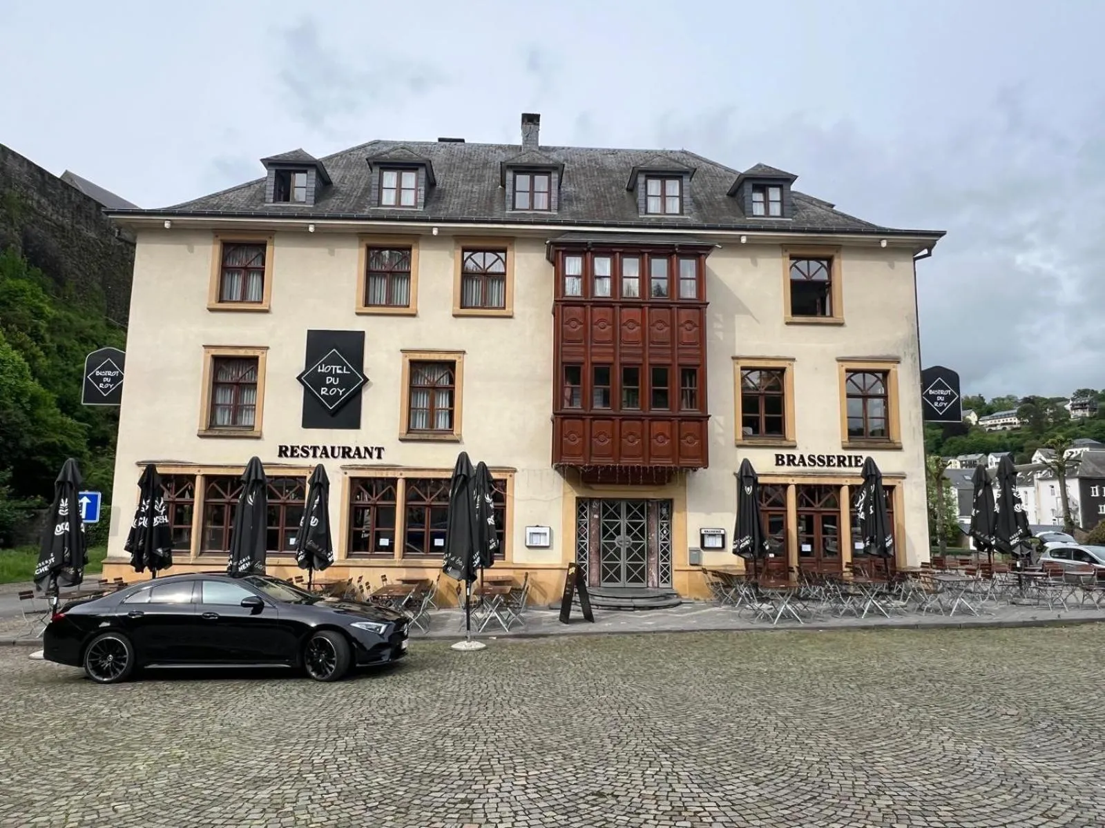 Property Building in Hotel La Porte de France