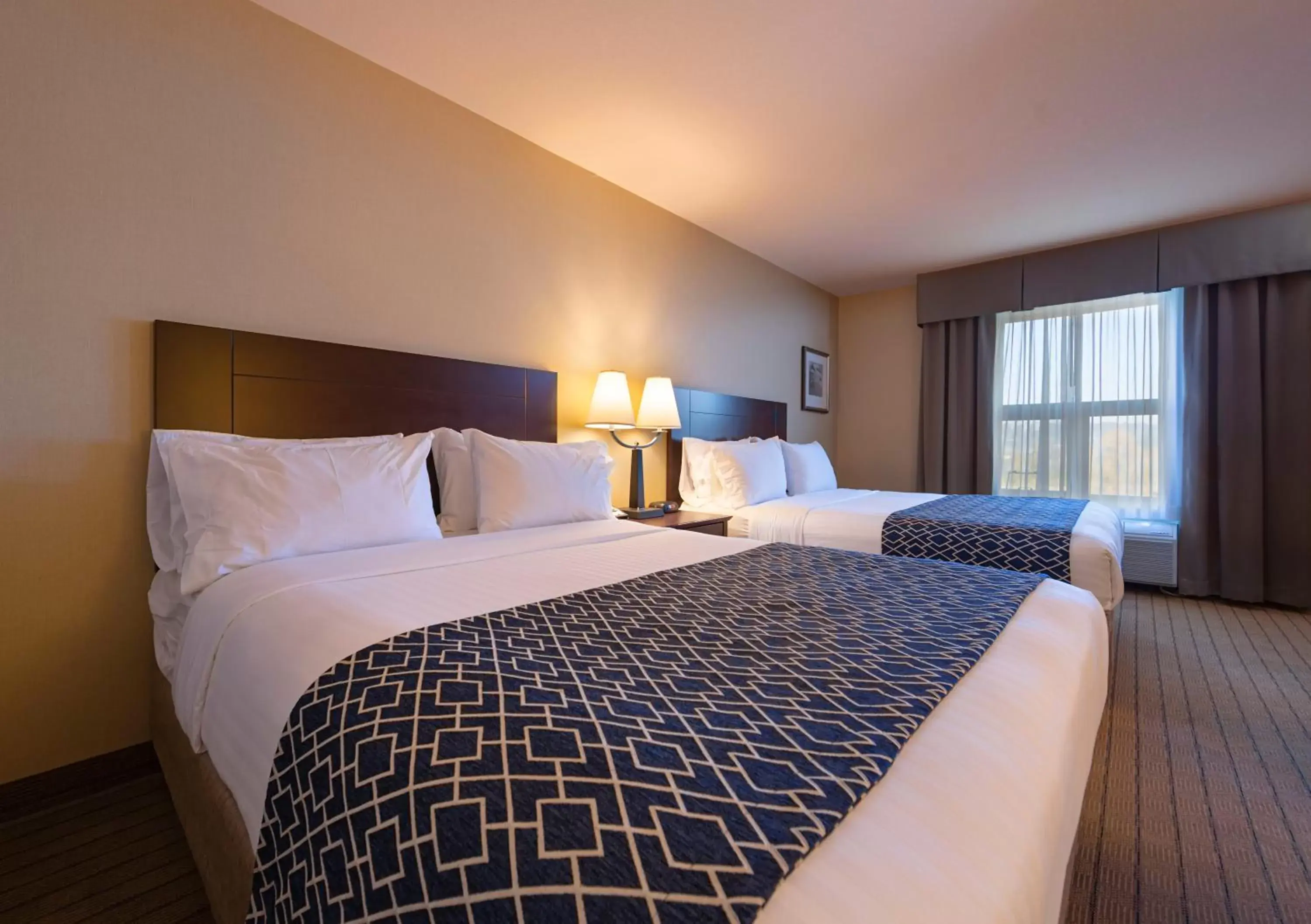 Pet Friendly Queen Room with Two Queen Beds - Ground Floor in Bayview Hotel Pet Friendly Queen Room with Two Queen Beds - Ground Floor in Bayview Hotel