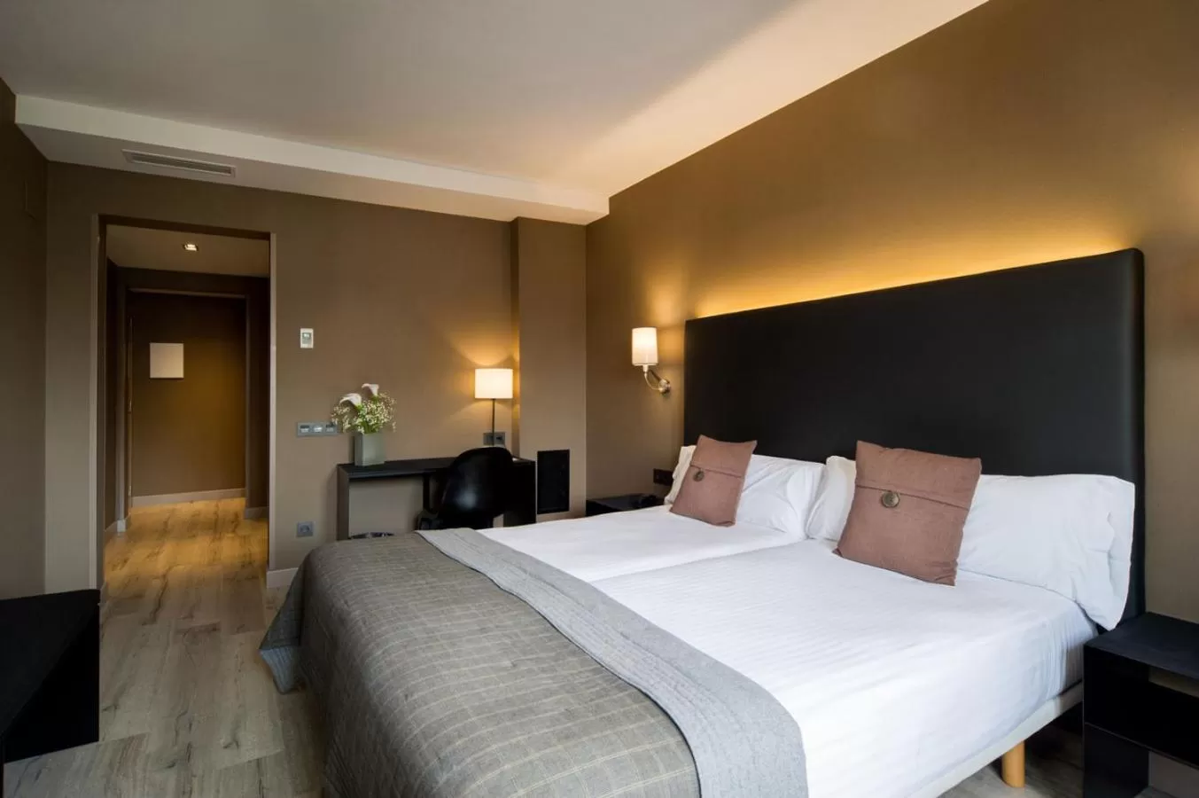 Bed in Hotel Paseo de Gracia