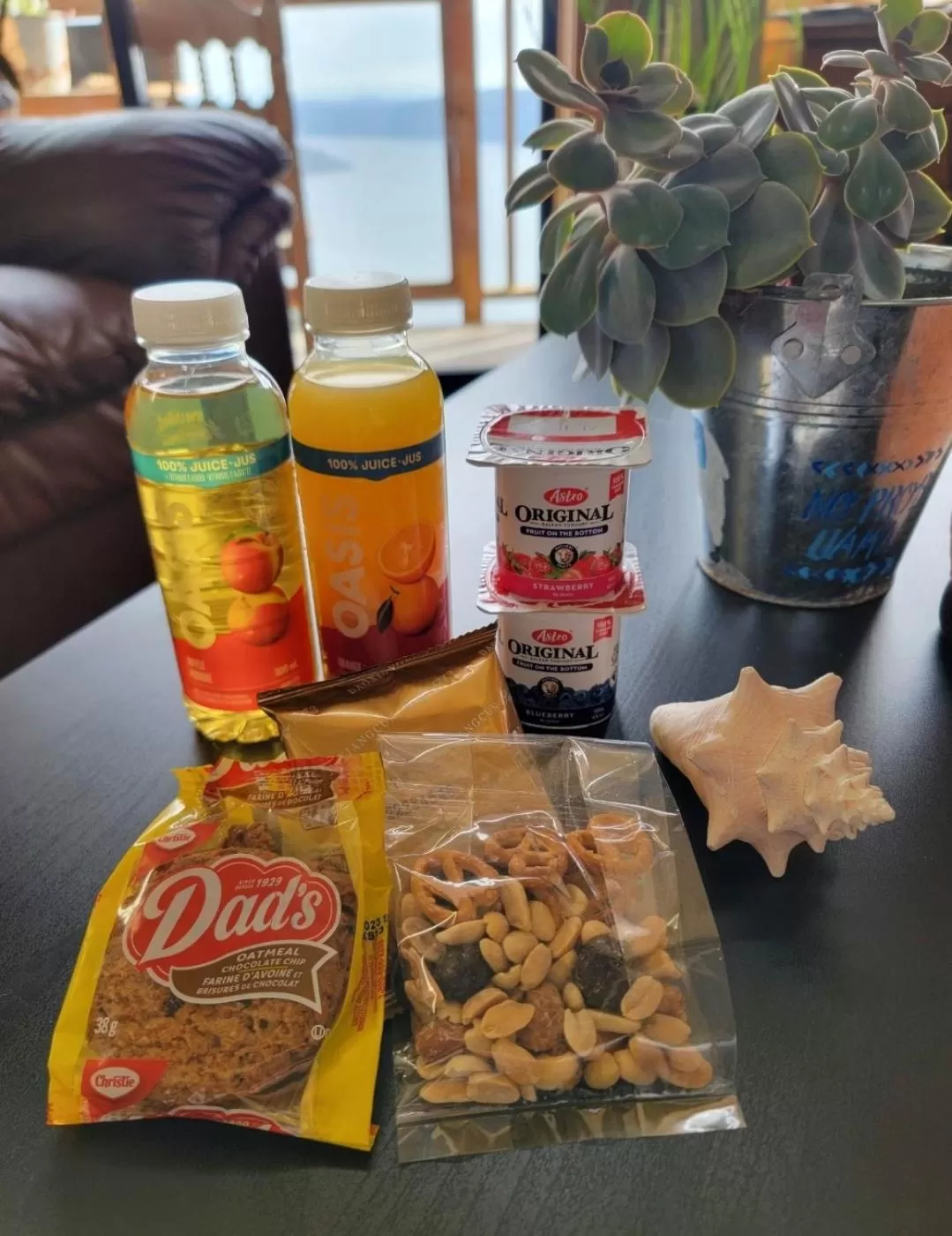 Food and drinks in Moon Water Lodge