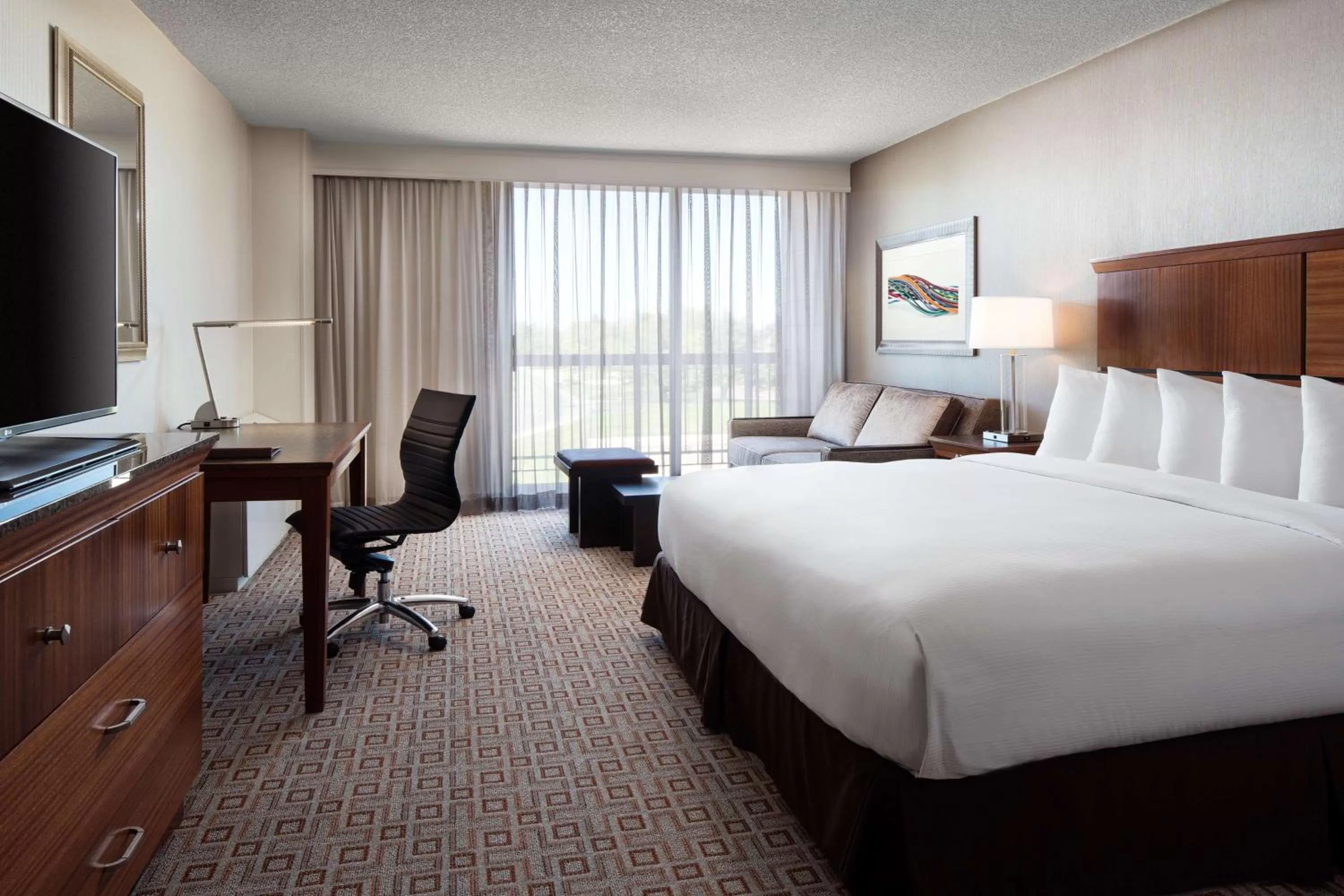 Bed in DoubleTree by Hilton Denver Tech
