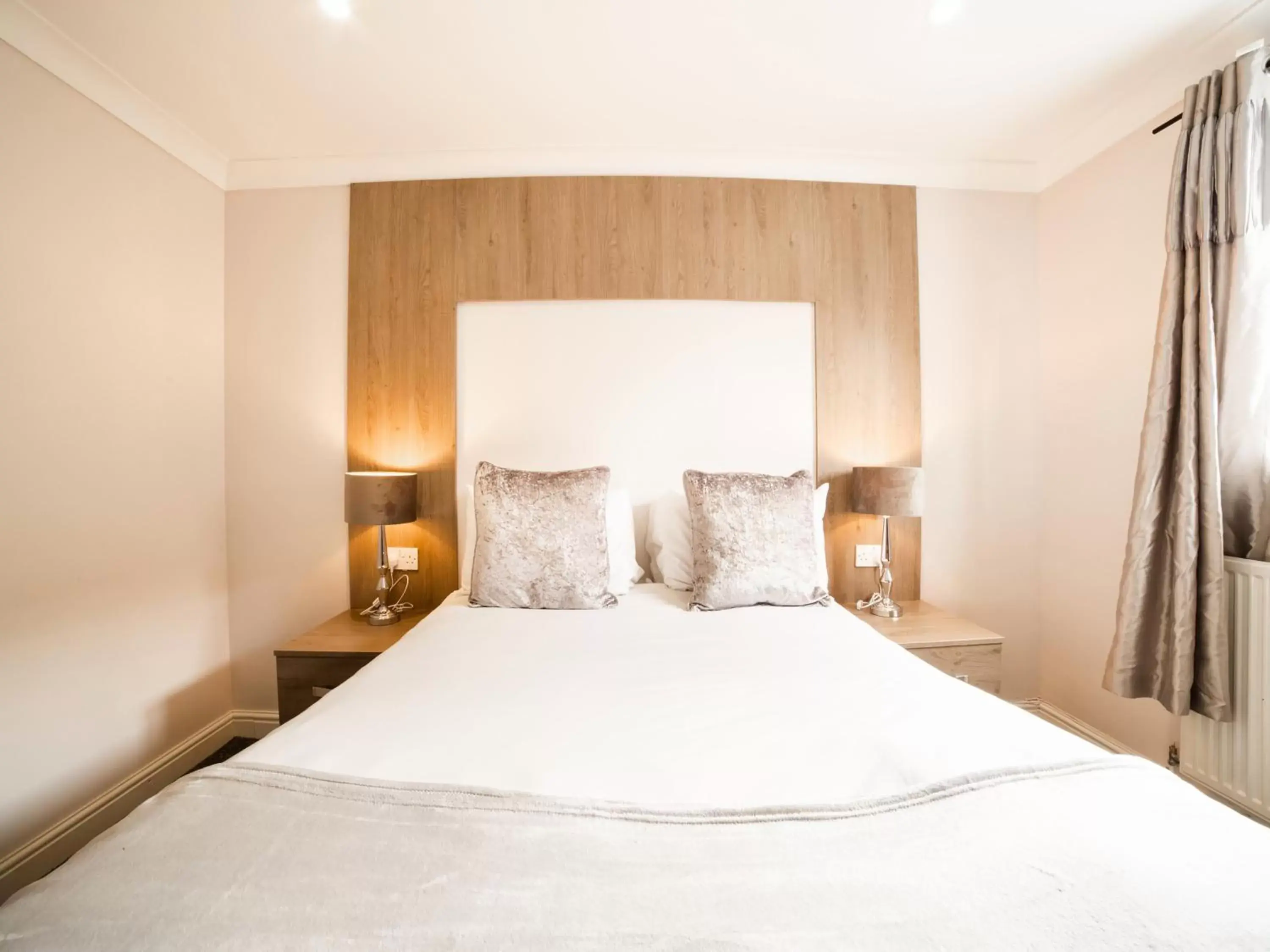 Superior Double Room in OYO White Horse Lodge Hotel, East Thirsk Superior Double Room in OYO White Horse Lodge Hotel, East Thirsk