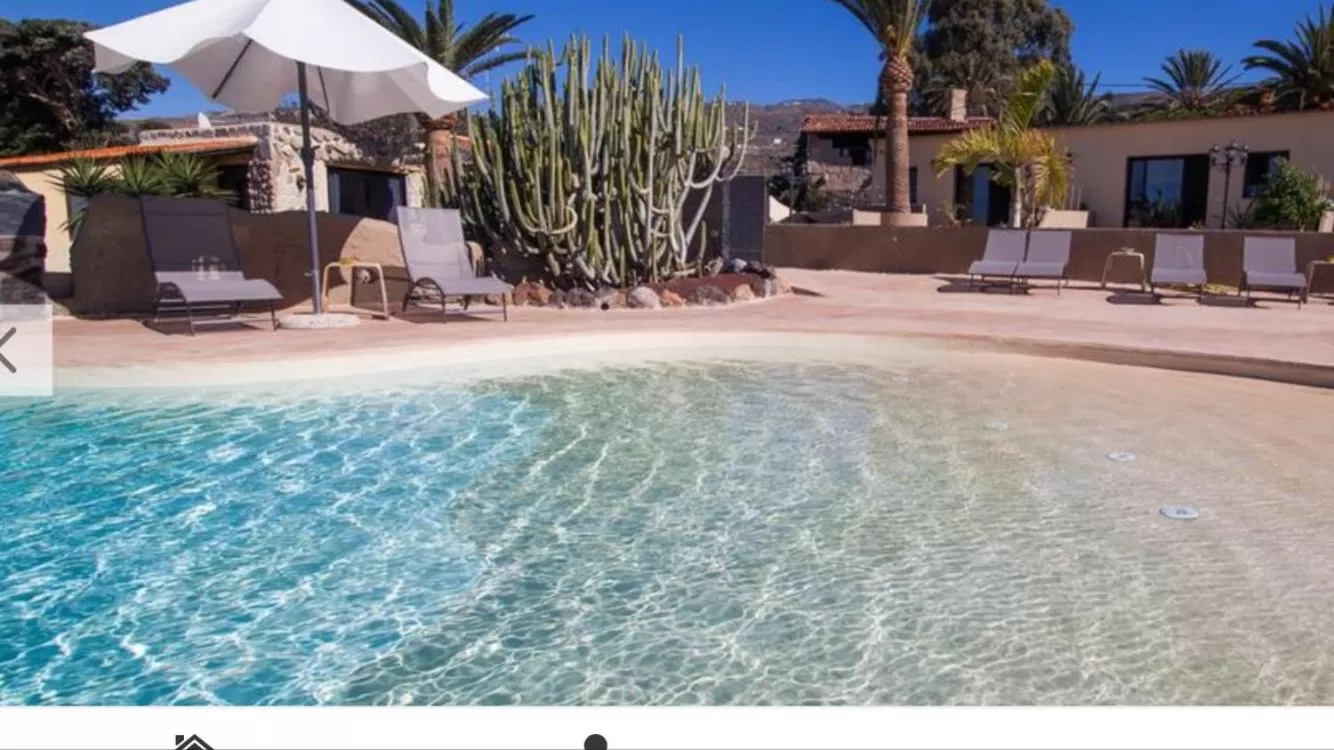 Swimming Pool in Paraiso villas