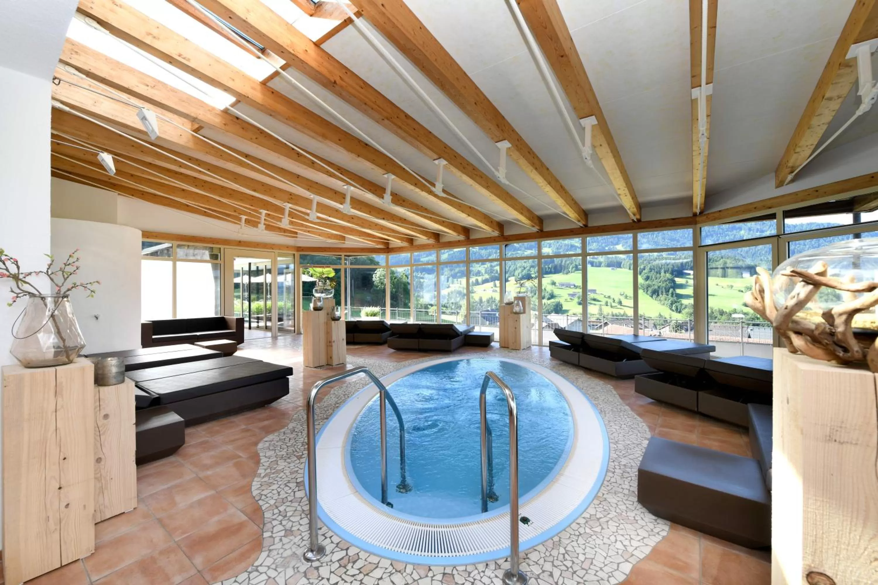 Hot Tub, Swimming Pool in St Hubertus BnB