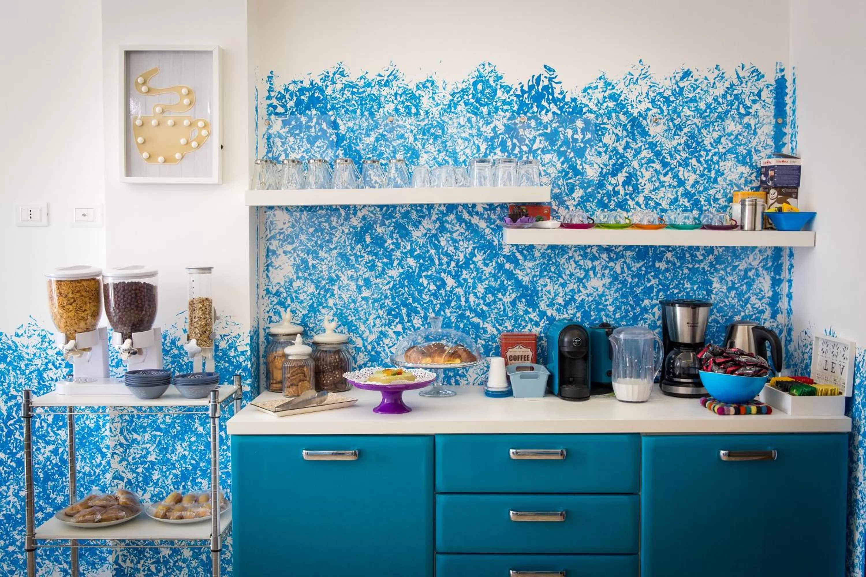 Food close-up in Colors B&B