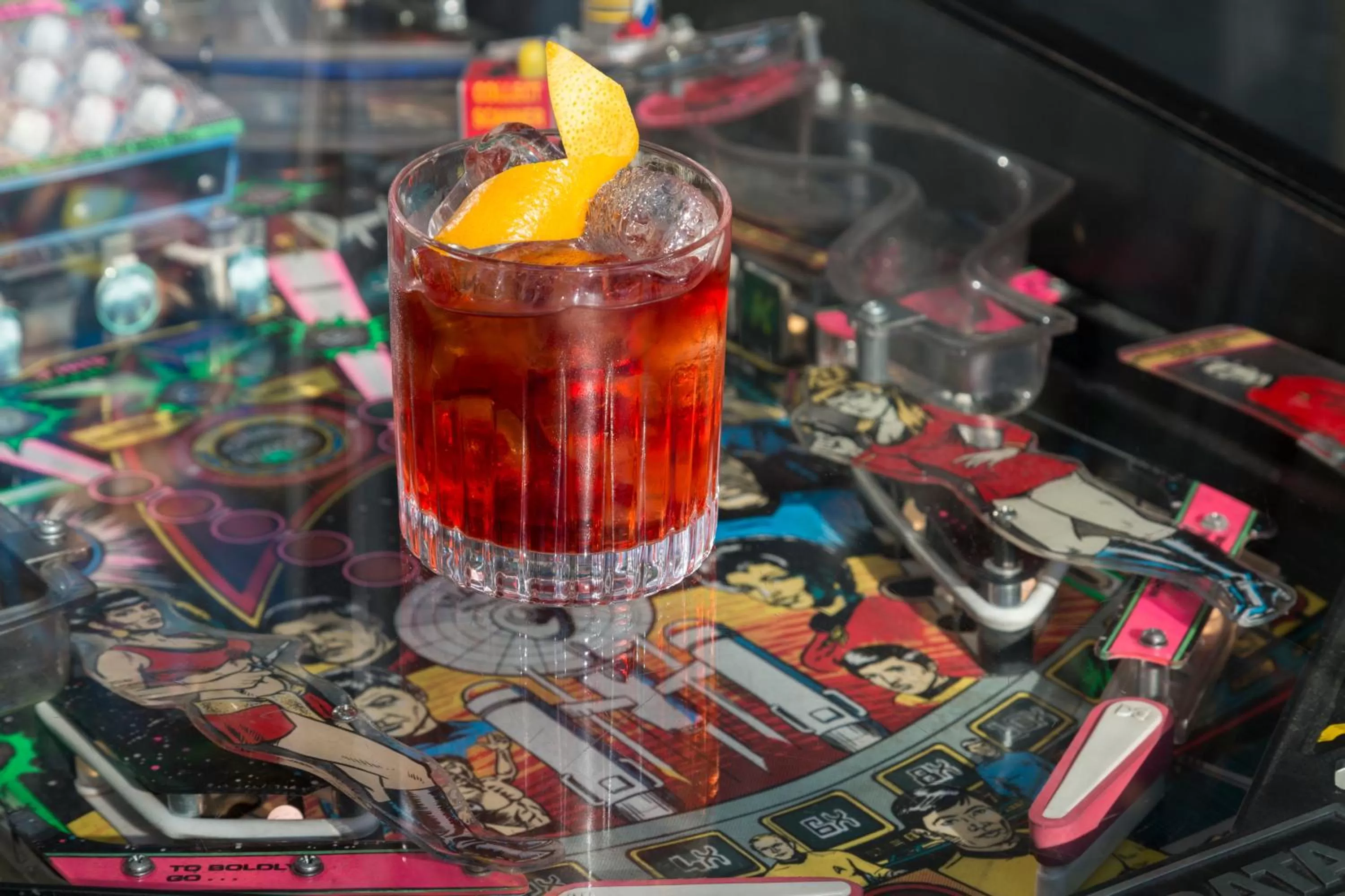 Lounge or bar in voco Milan-Fiere by IHG