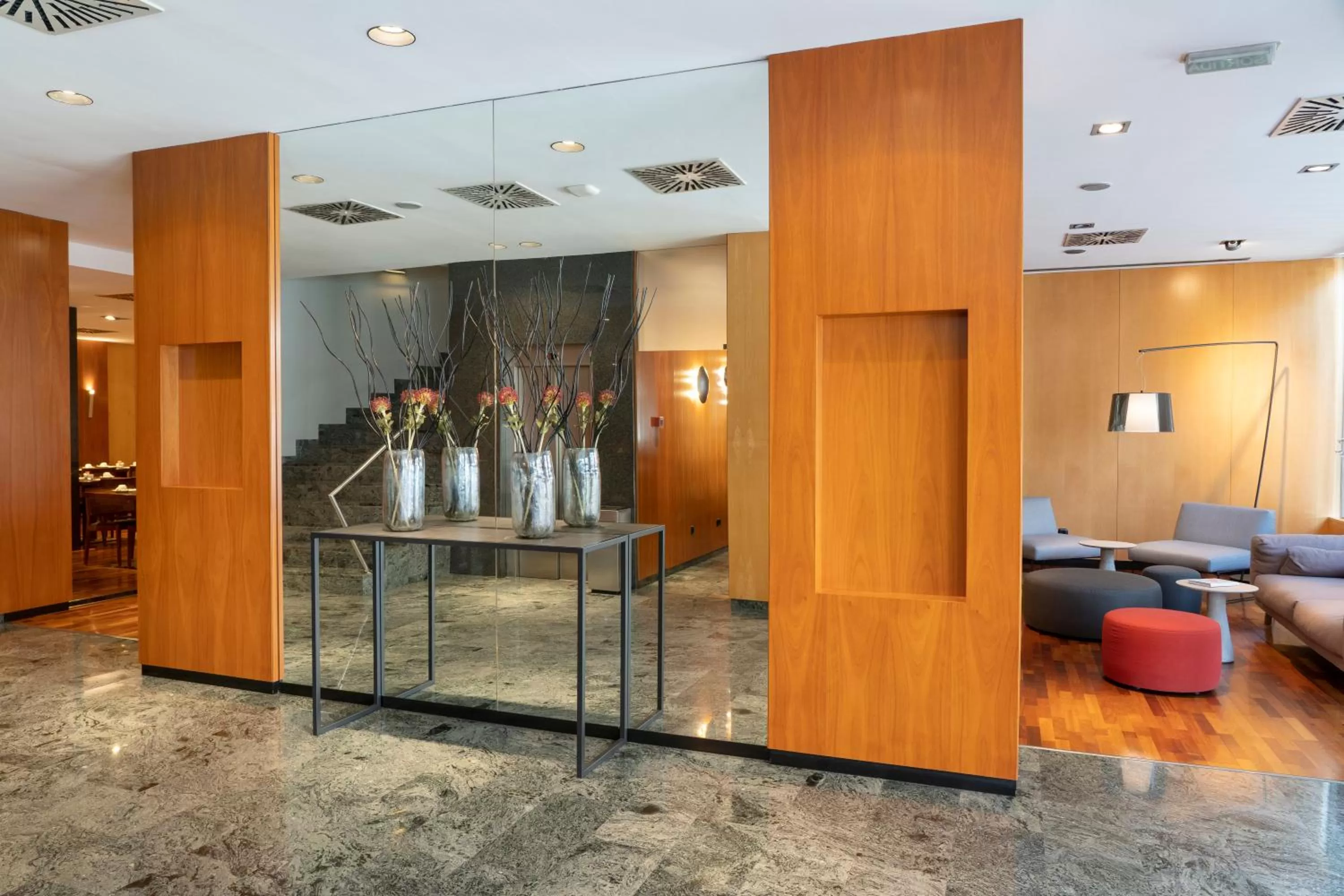 Lobby or reception in Berenguer IV