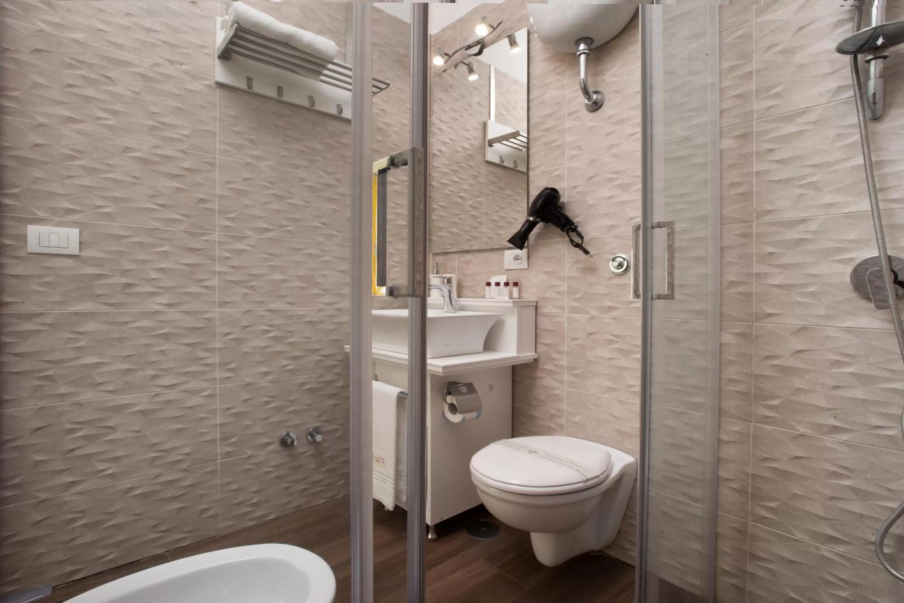 Bathroom in Suite dei Catalani