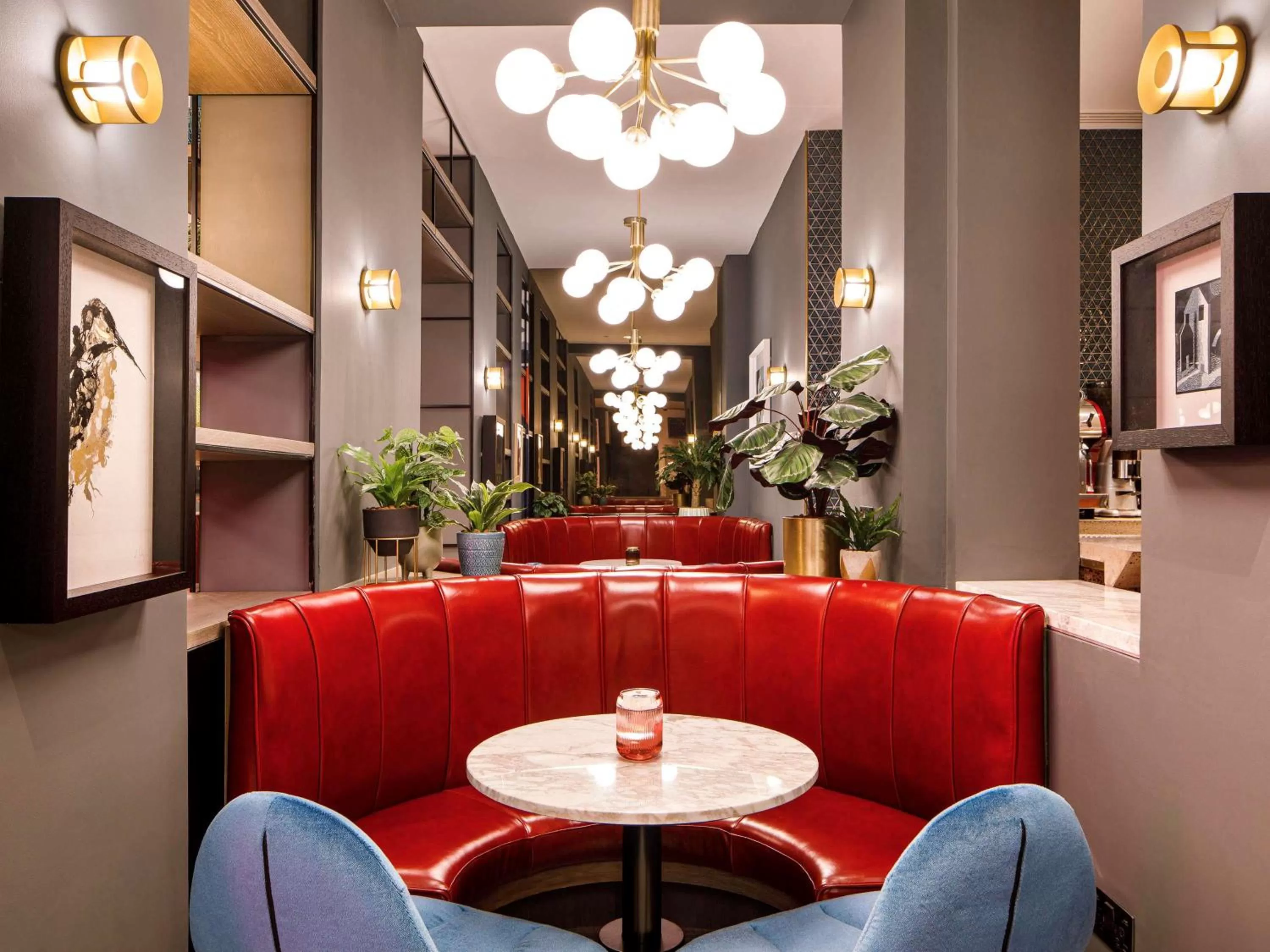 Restaurant/places to eat in ibis Styles Edinburgh St Andrew Square