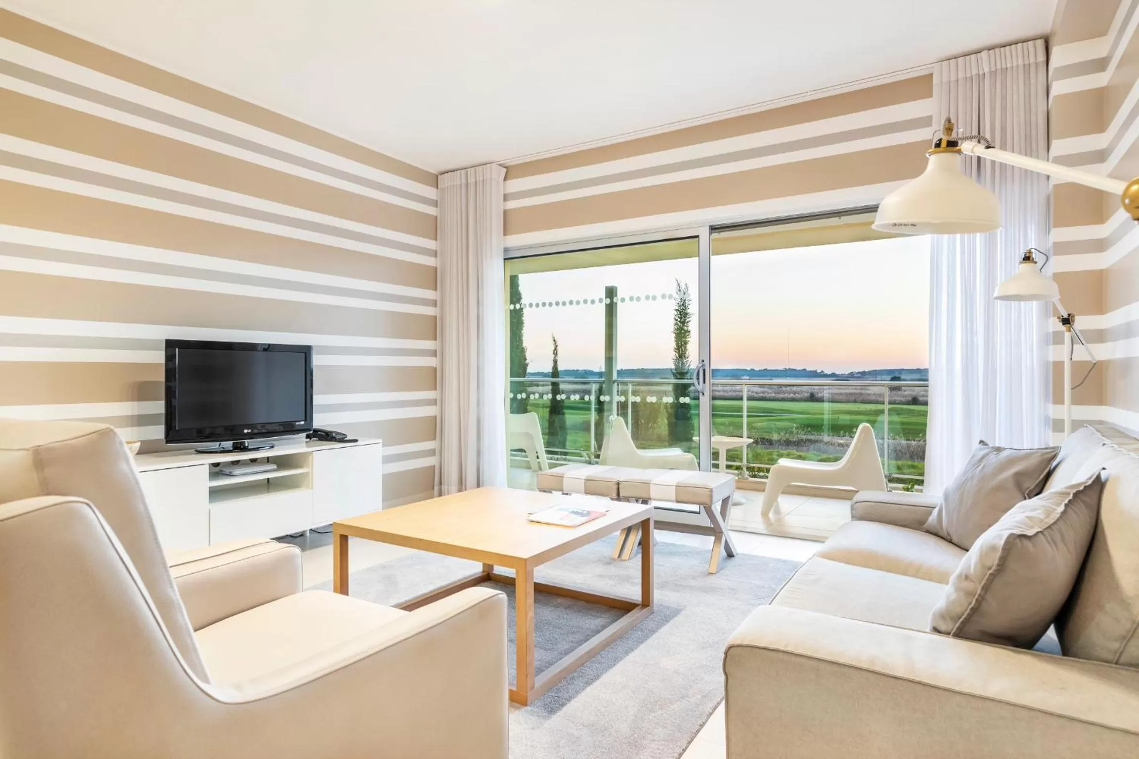 TV and multimedia in Laguna - Vilamoura