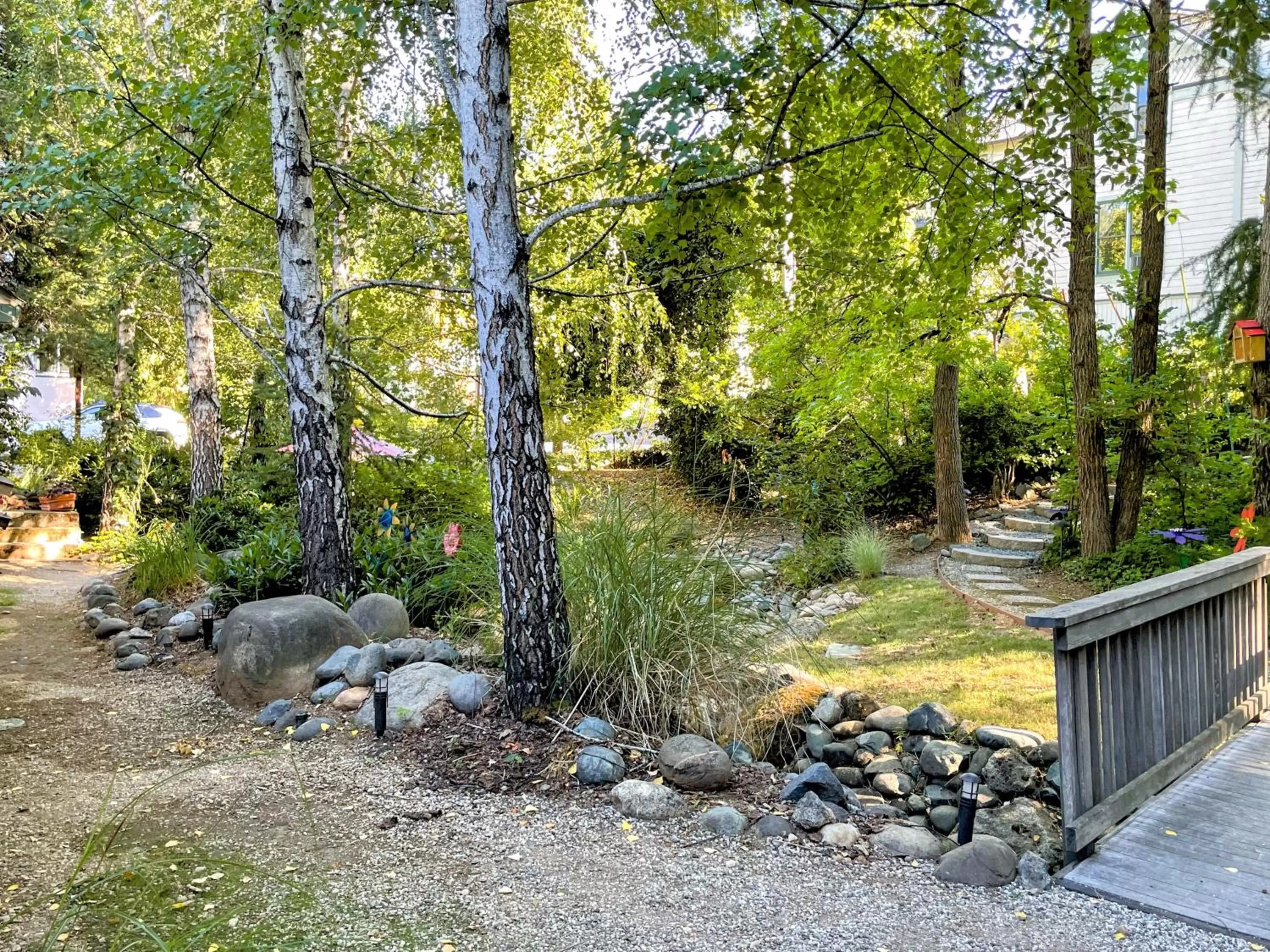 Garden in Outside Inn